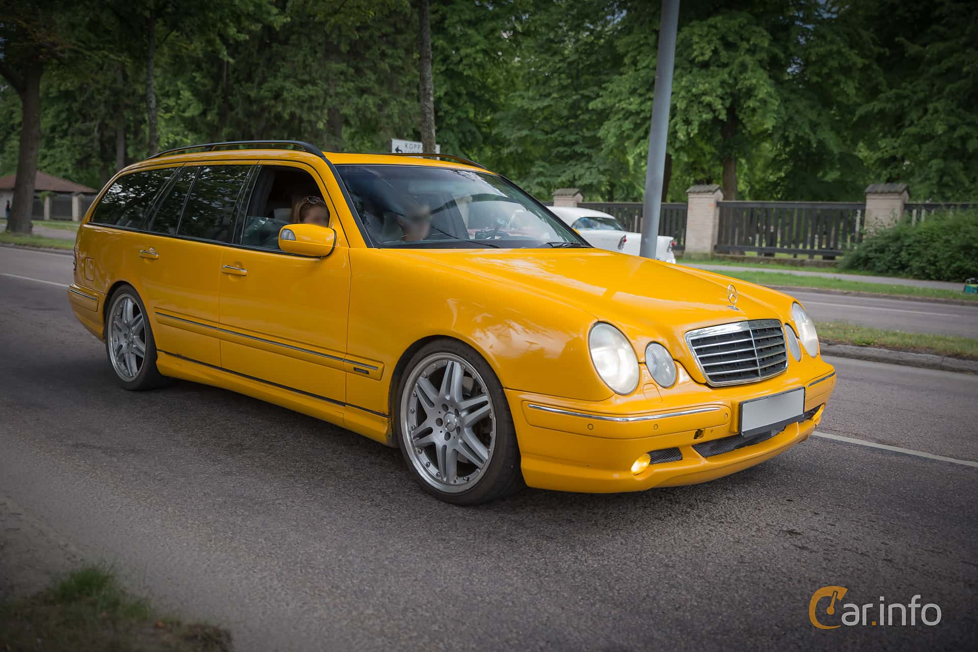 Mercedes-Benz E 280 T 4MATIC  Automatic, 204hp, 2003
