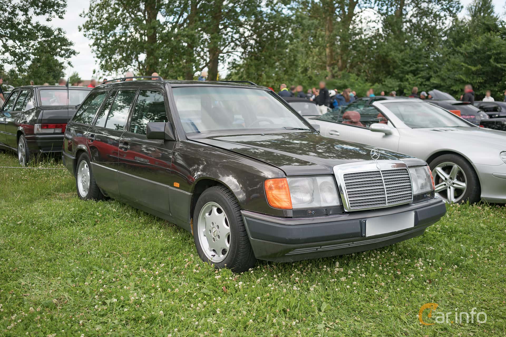 Mercedes-Benz 300 TE-24  5G-Tronic, 220hp, 1993