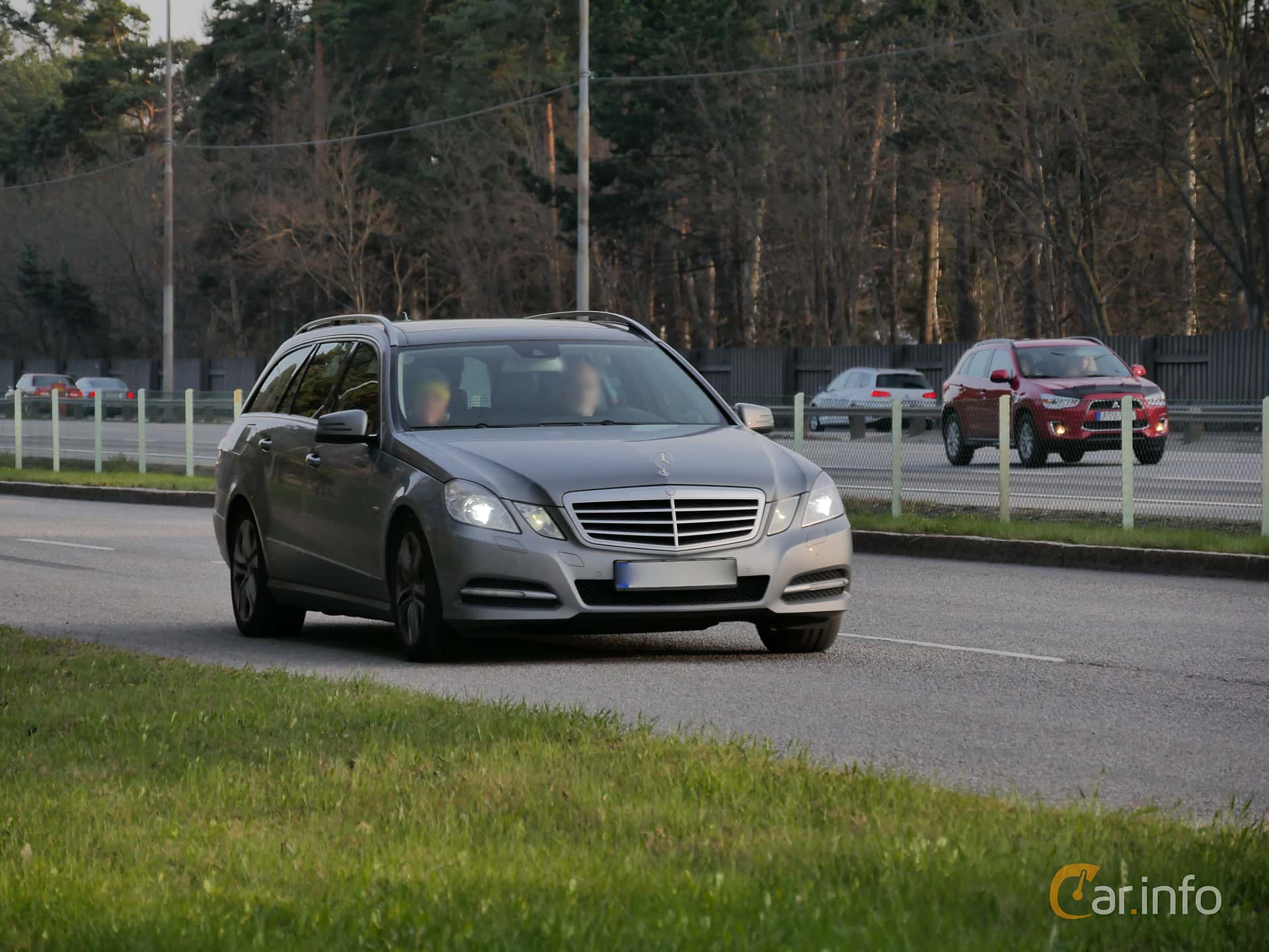 Mercedes-Benz E 250 T CDI BlueEFFICIENCY  Manual, 204hp, 2011