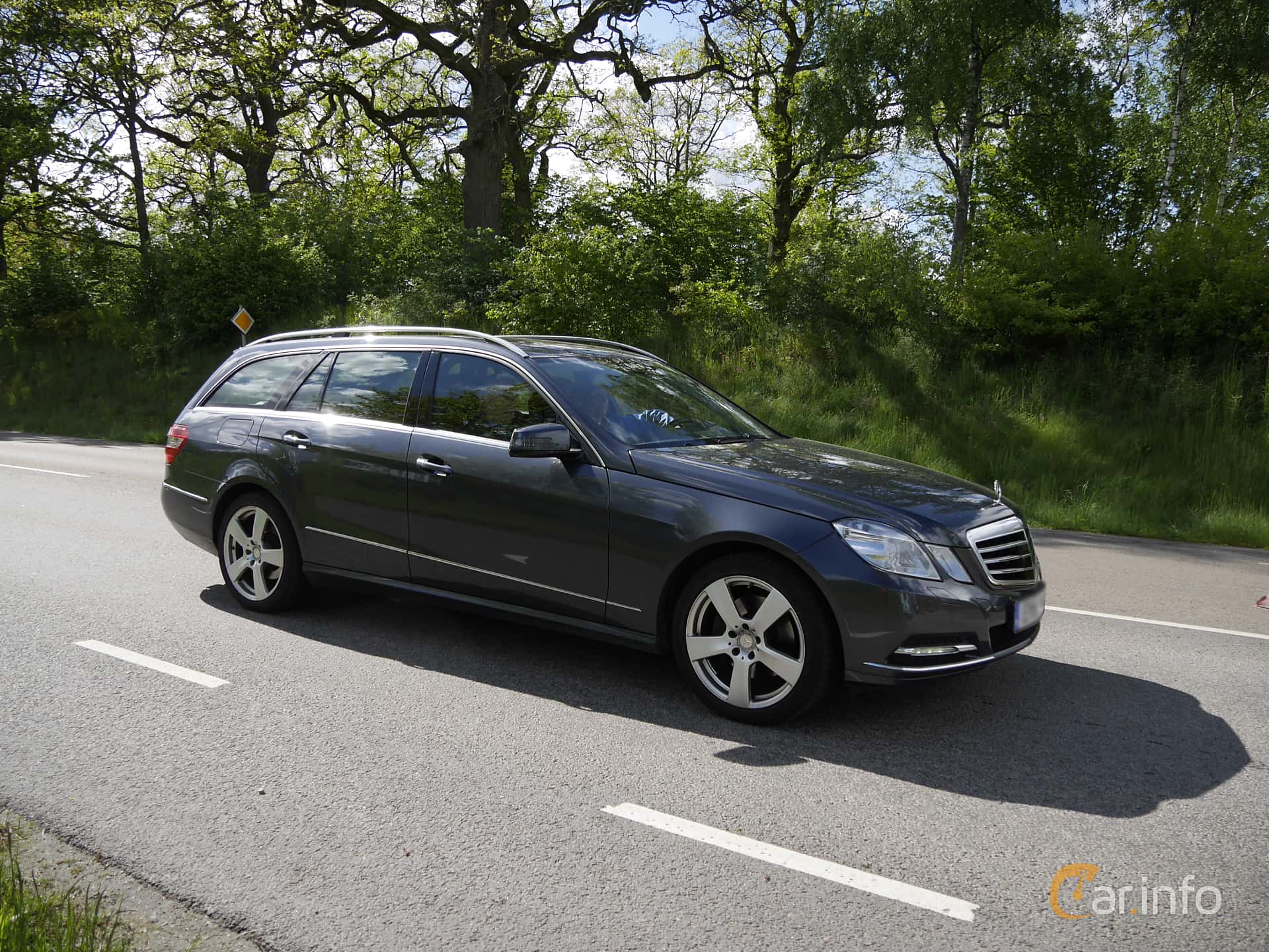 Mercedes-Benz E 350 T 4MATIC  7G-Tronic, 272hp, 2011