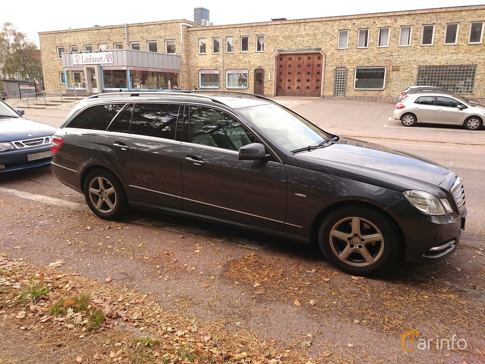 Mercedes-Benz E 220 T CDI BlueEFFICIENCY  Manual, 170hp, 2010