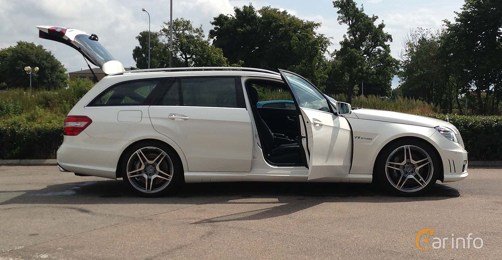 Mercedes-Benz E 63 AMG T  , 525hp, 2013