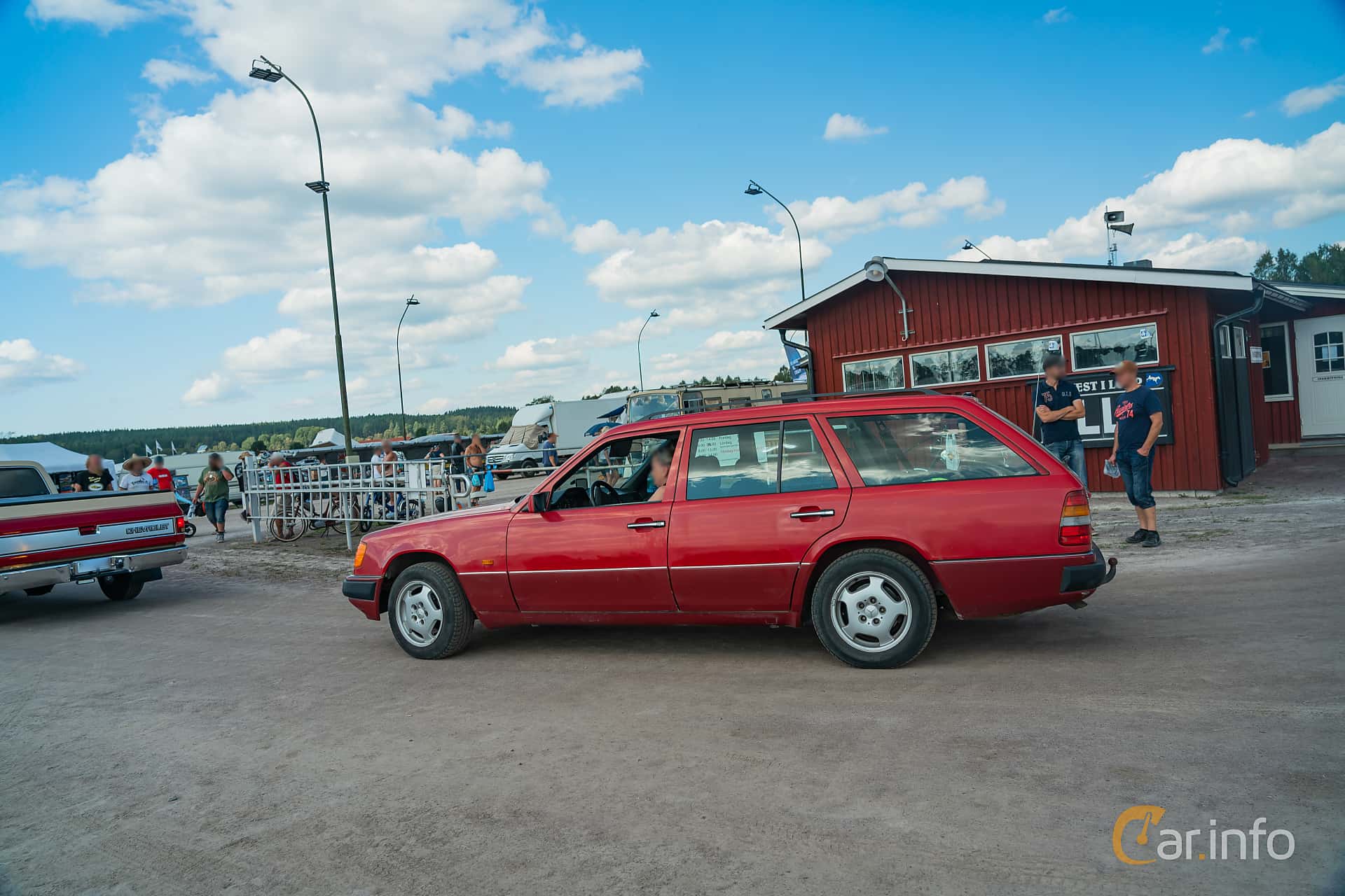 Mercedes-Benz 200 TE  4G-Tronic, 136hp, 1993