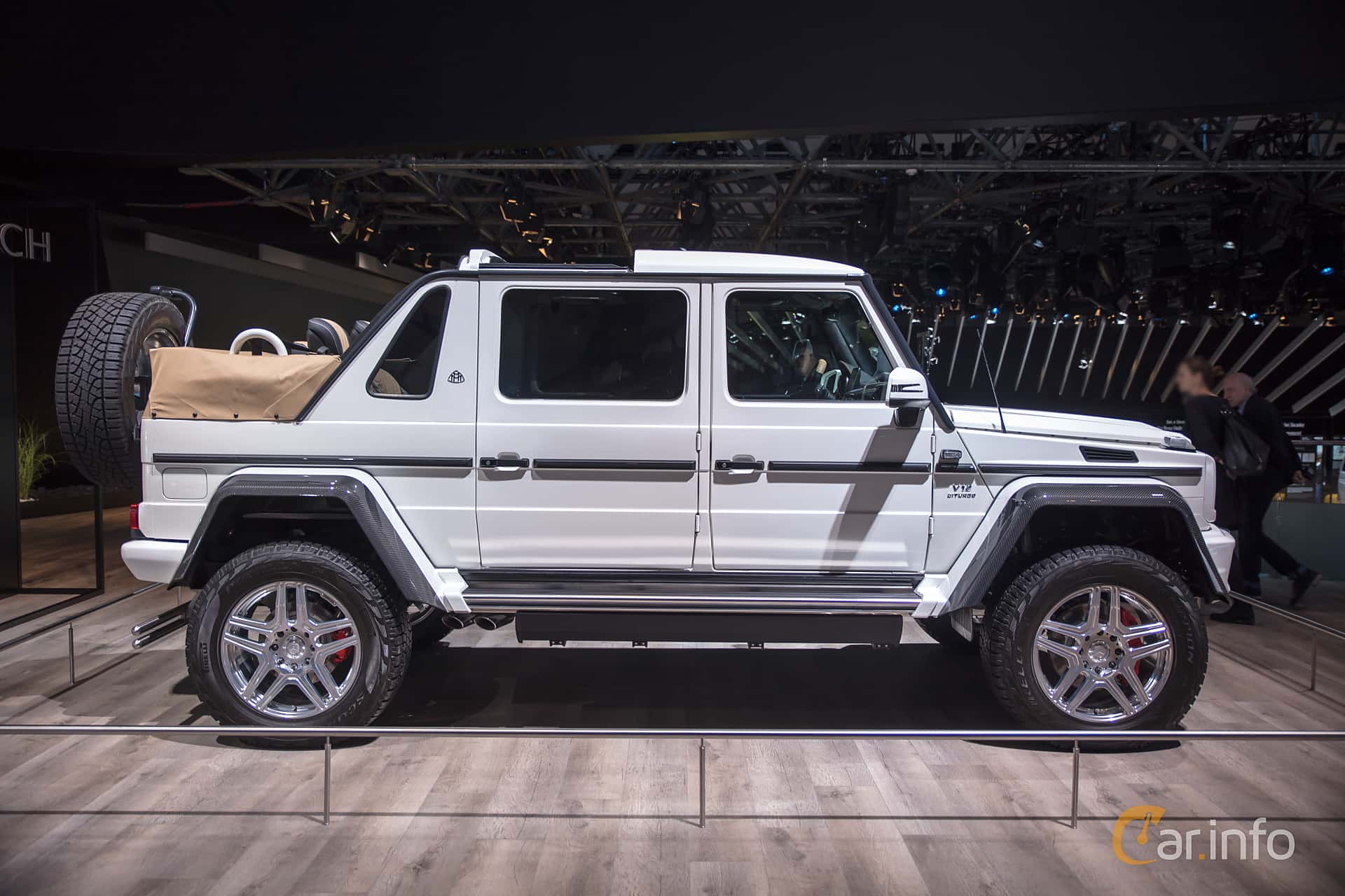 Mercedes-Benz Maybach G 650 Landualet  AMG SpeedShift Plus 7G-Tronic, 630hp, 2018