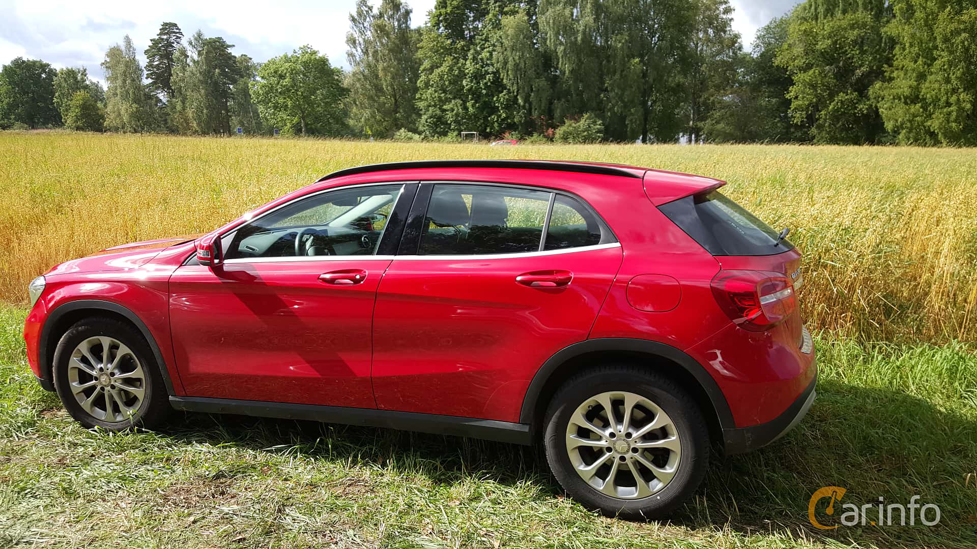 Mercedes-Benz GLA 200 CDI  7G-DCT, 136hp, 2014