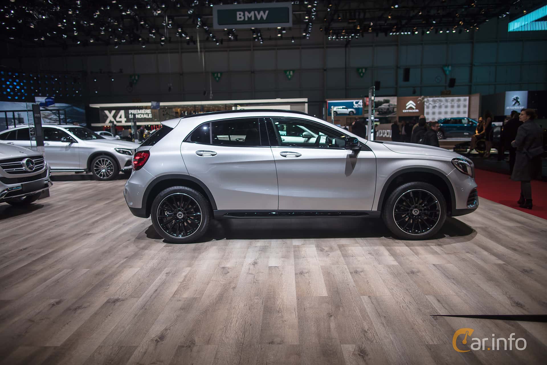 Mercedes-Benz GLA 180  122hp, 2020