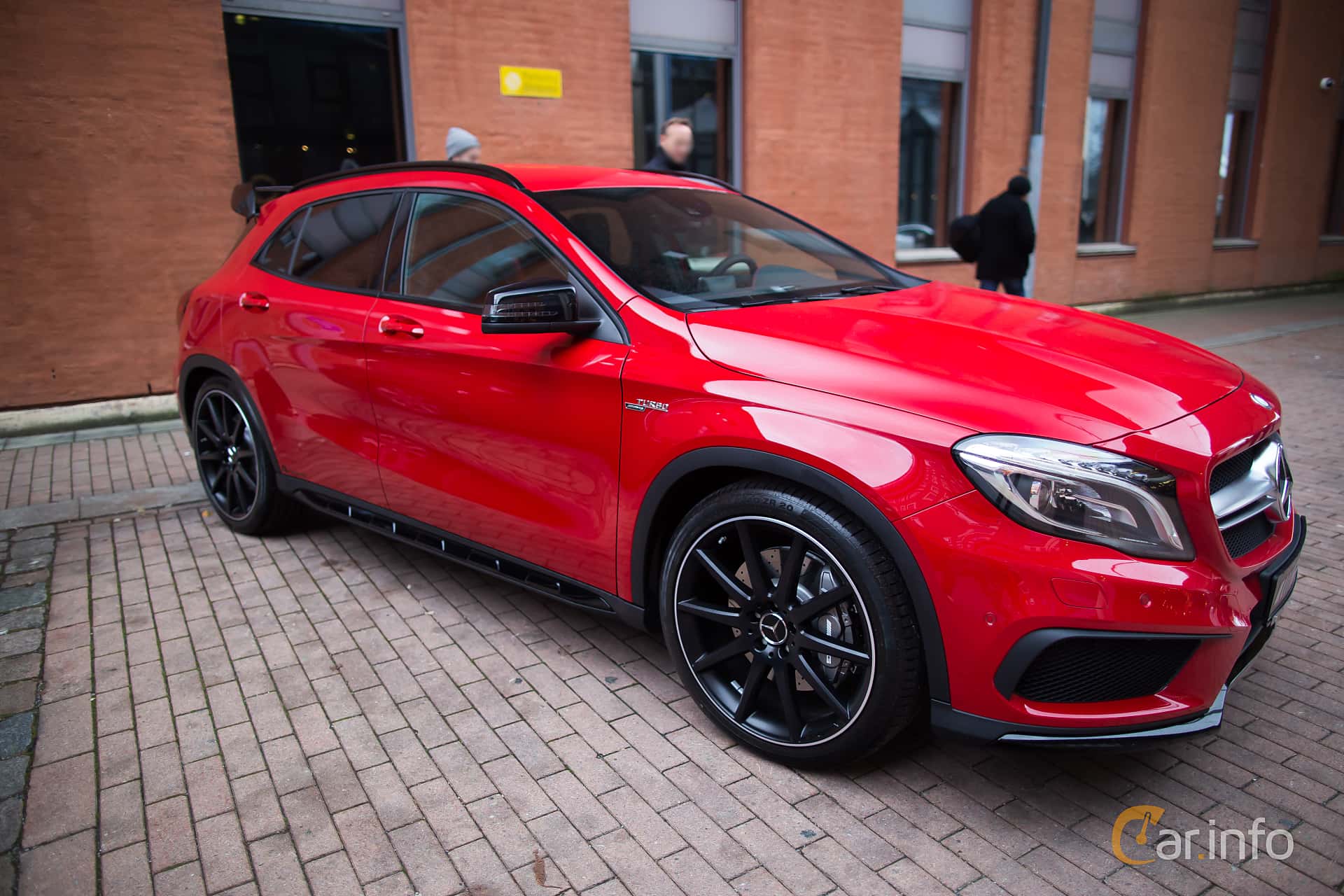 Mercedes-Benz GLA 45 AMG AMG Speedshift DCT 7-Speed