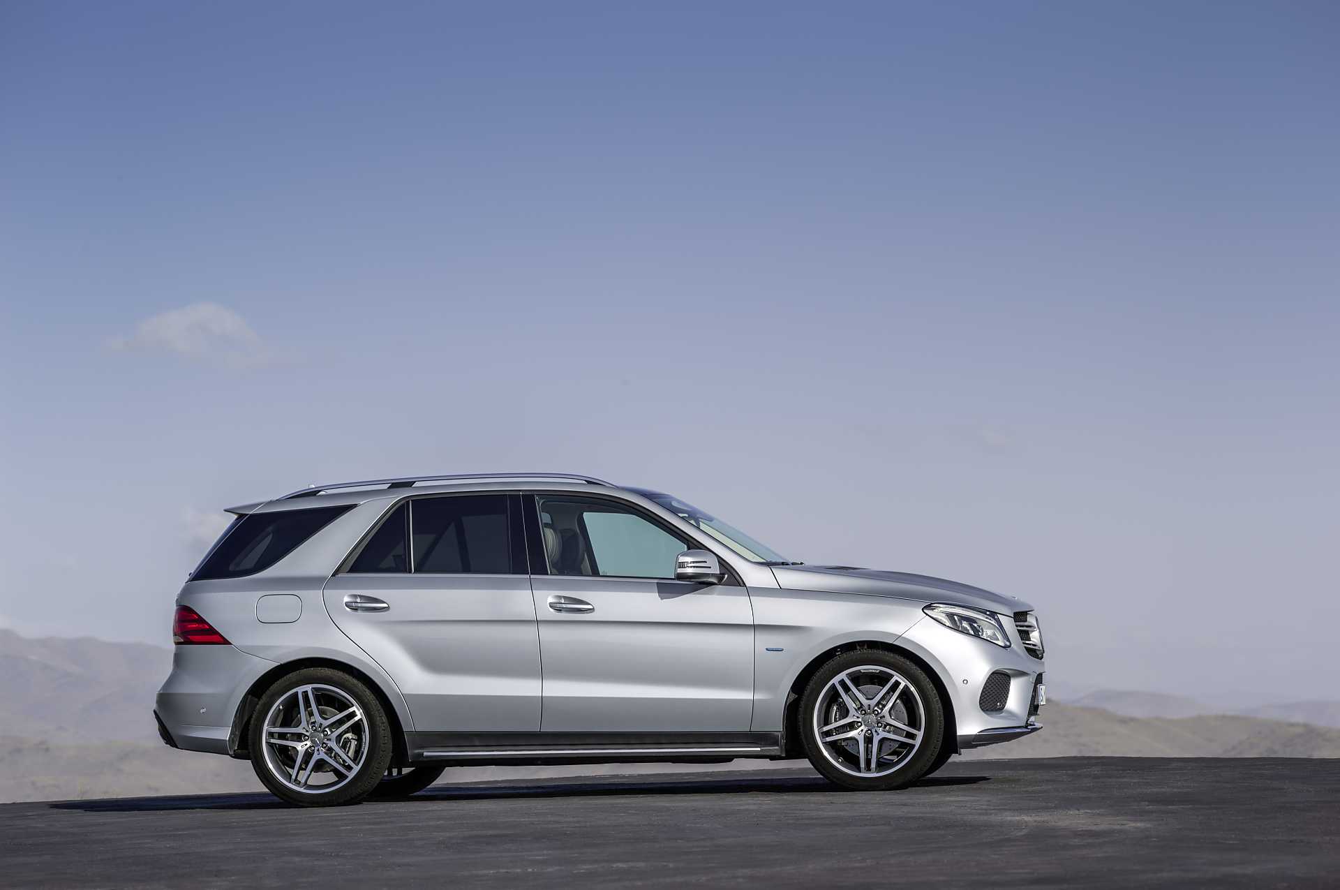 Mercedes-Benz GLE 500 e 4MATIC  7G-Tronic Plus, 442hp, 2016