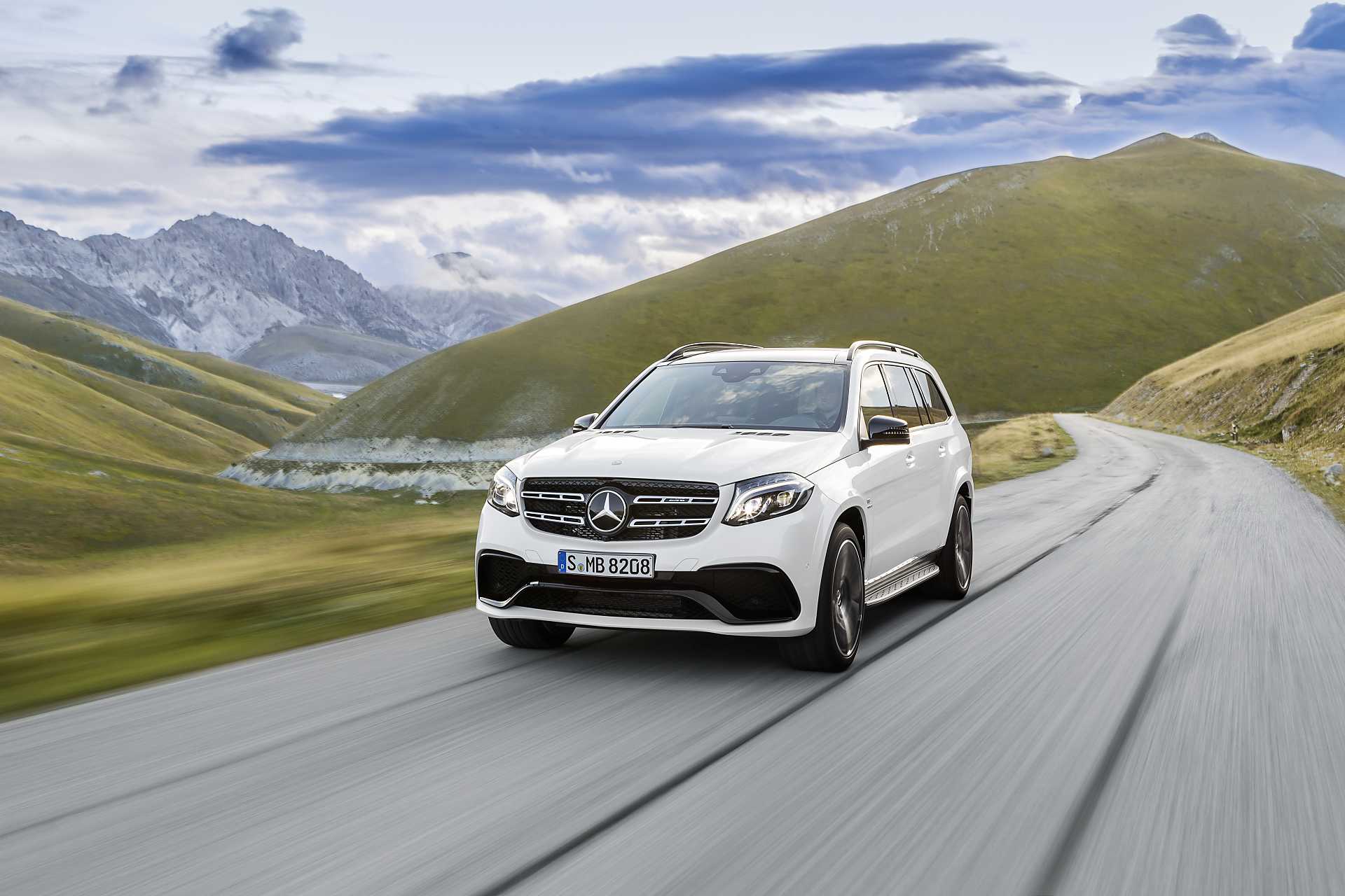 Mercedes-Benz AMG GLS 63 4MATIC  AMG SpeedShift Plus 7G-Tronic, 585hp, 2016
