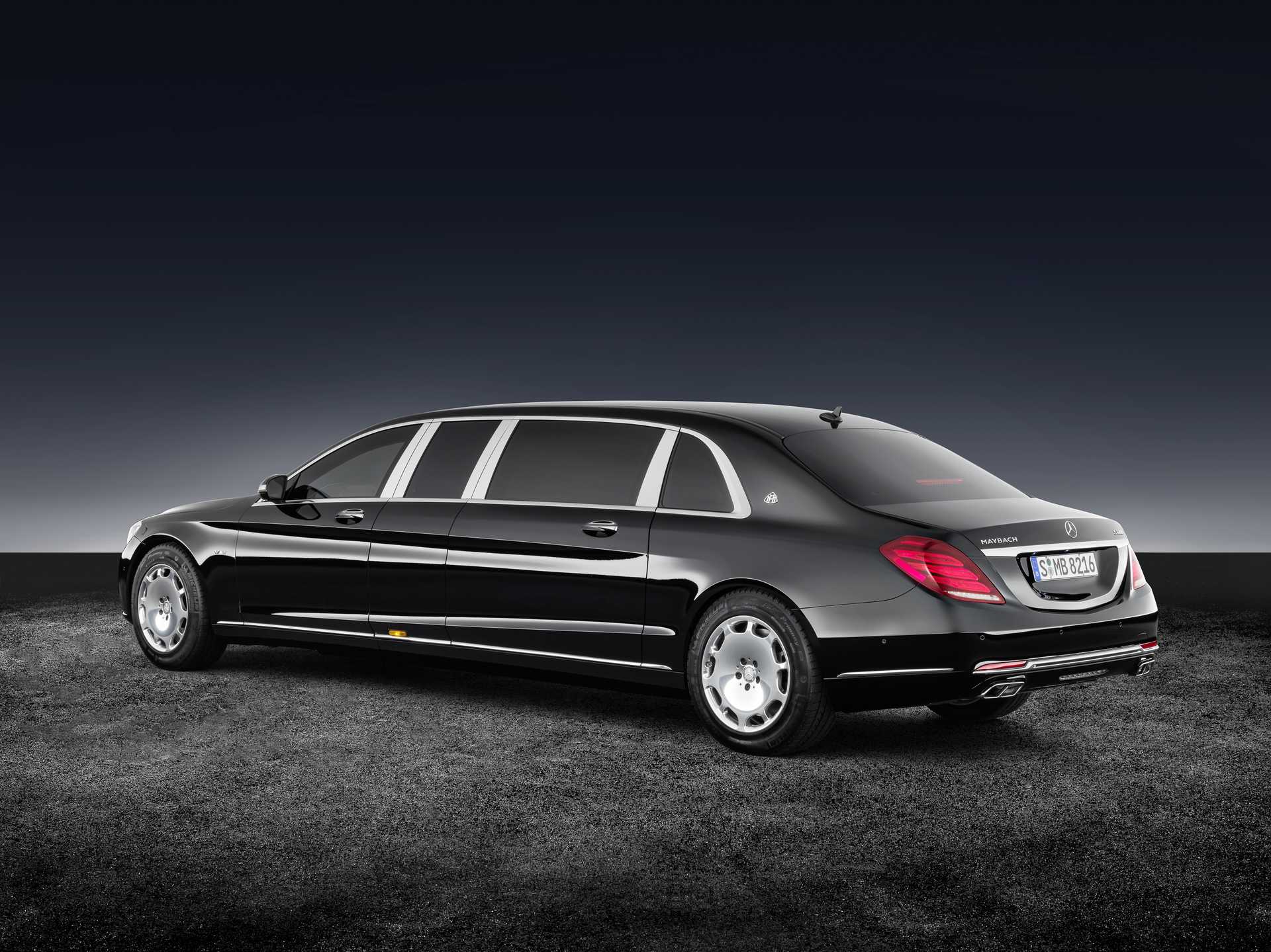 Mercedes-Benz Maybach S 600 Pullman 7G-Tronic Plus