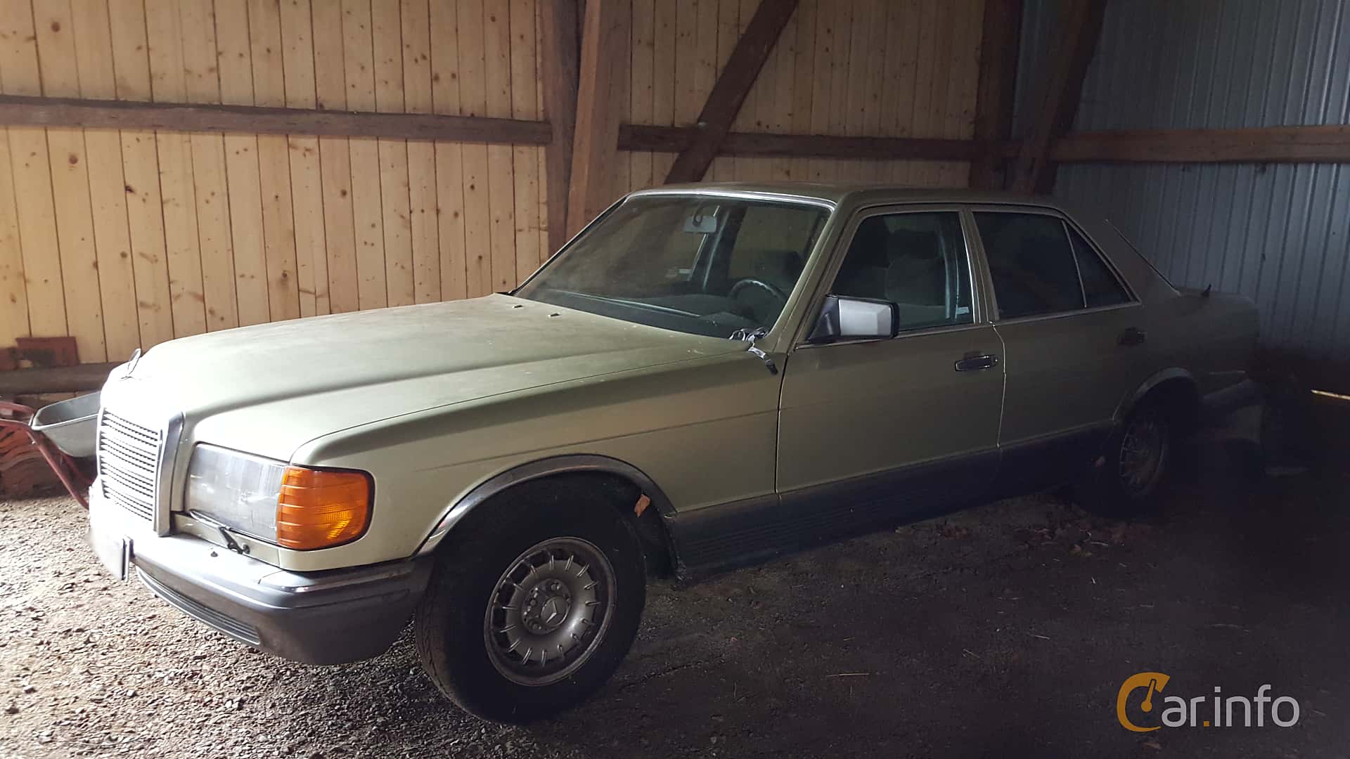 Mercedes-Benz 560 SE