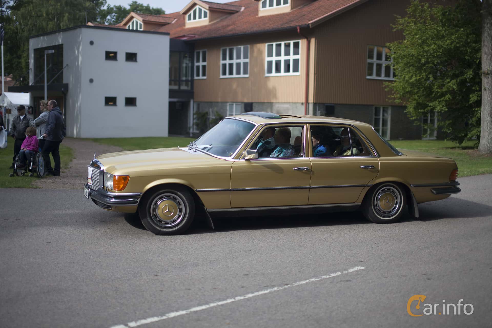Mercedes-Benz 450 SE Automatic, 3-speed