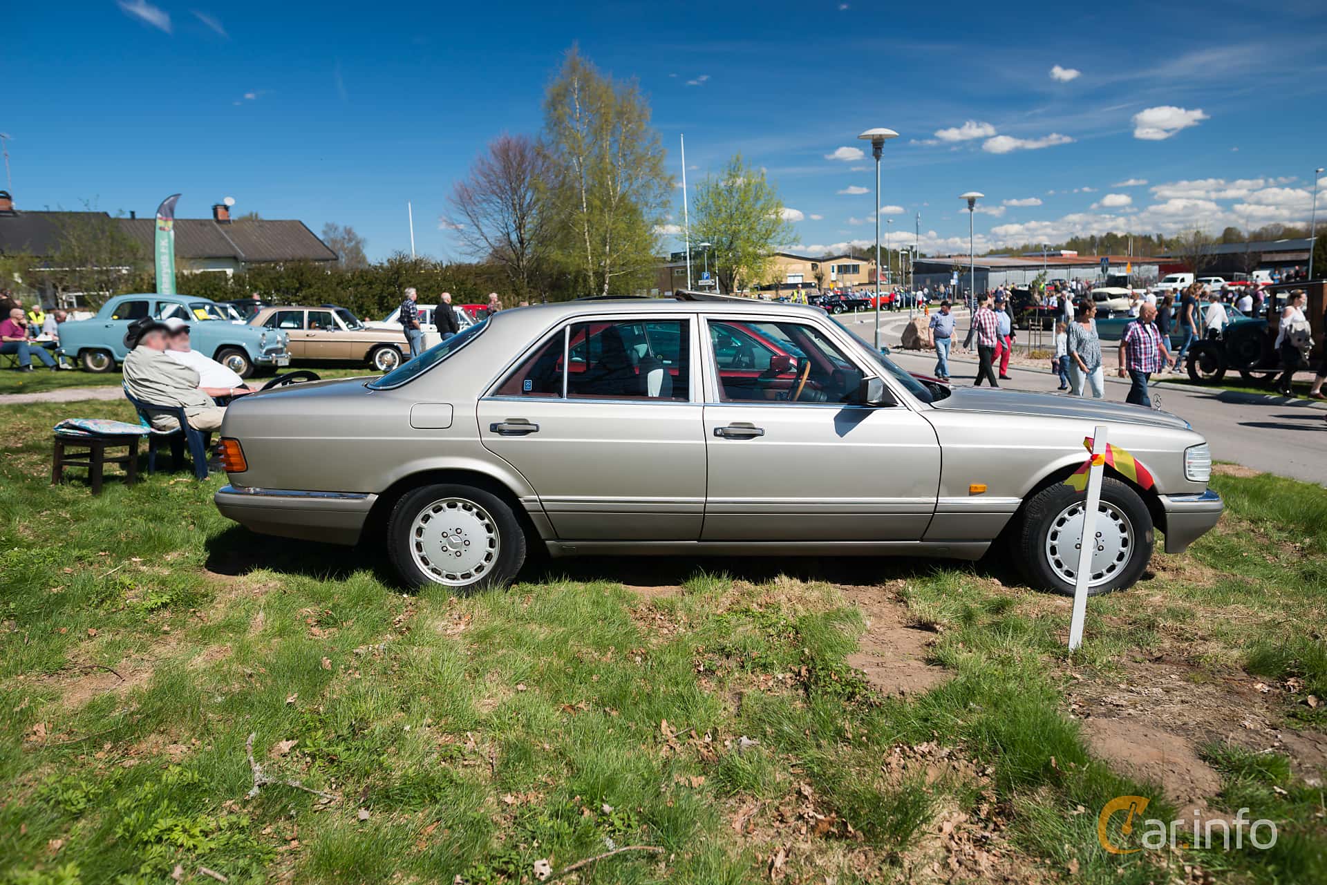 Mercedes-Benz 300 SE  Automatic, 180hp, 1988