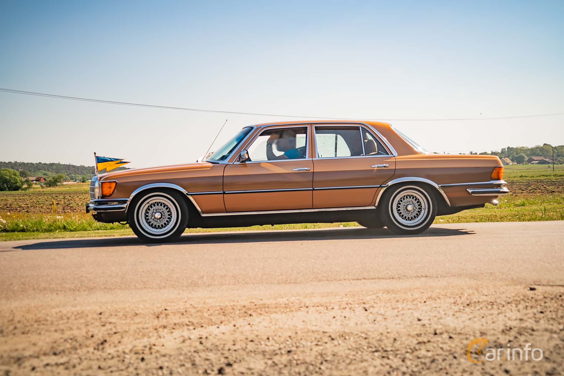 Mercedes-Benz 350 SE  Manual, 200hp, 1973