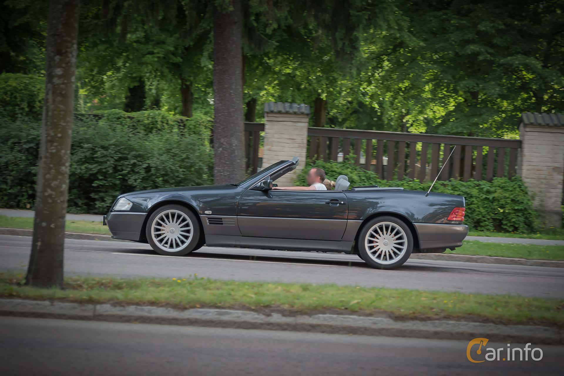 Mercedes-Benz 300 SL-24  Automatic, 231hp, 1992