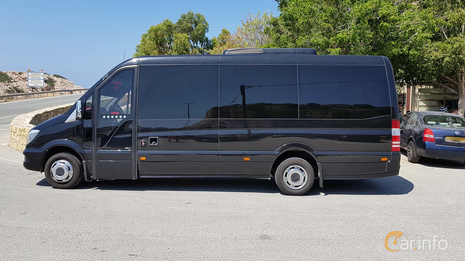Mercedes-Benz 219 BlueTEC 4x4 MiniBus Automatic, 5-speed