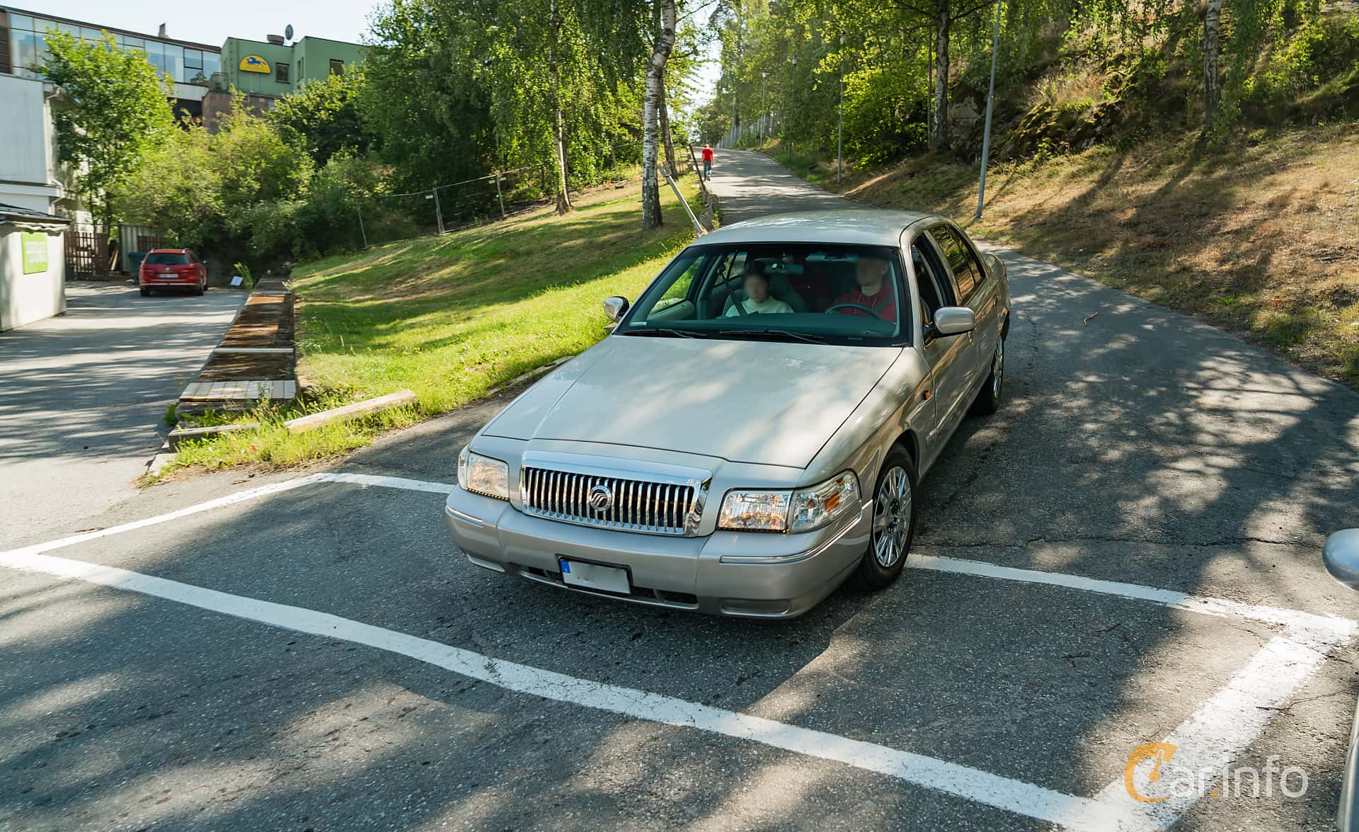 Mercury Grand Marquis 4.6 V8 Automatic, 242hp, 2003