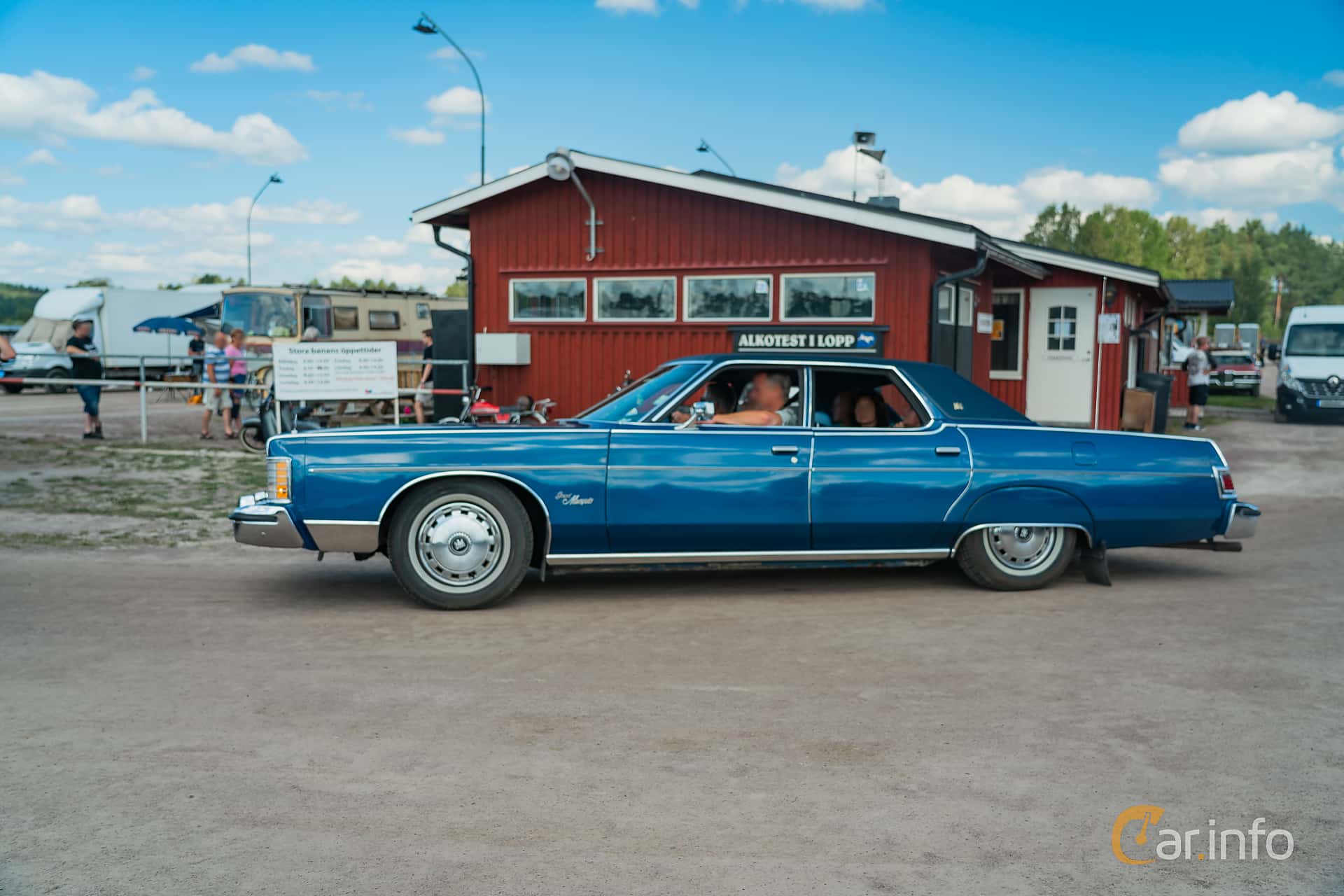 Mercury Marquis 4-door Pillared Hardtop 7.5 V8 Automatic, 2-speed