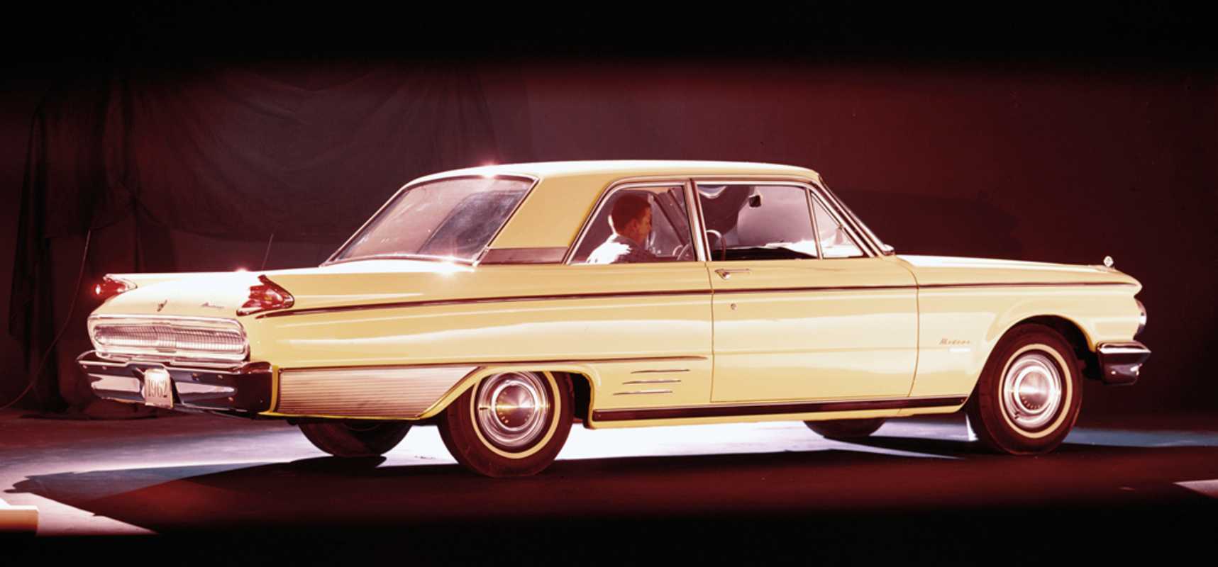 Mercury Meteor 2-door Custom Sedan 4.3 V8 166hp, 1962