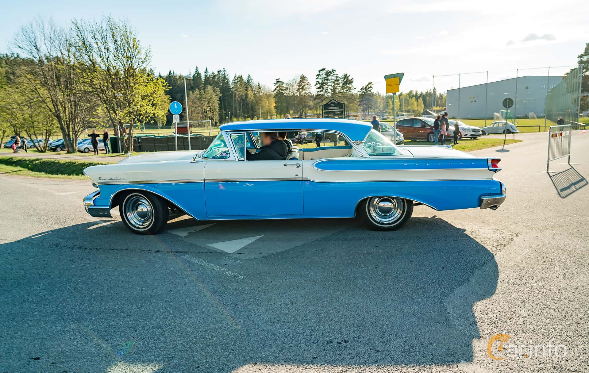 Mercury Montclair 6.0 V8 1st Generation