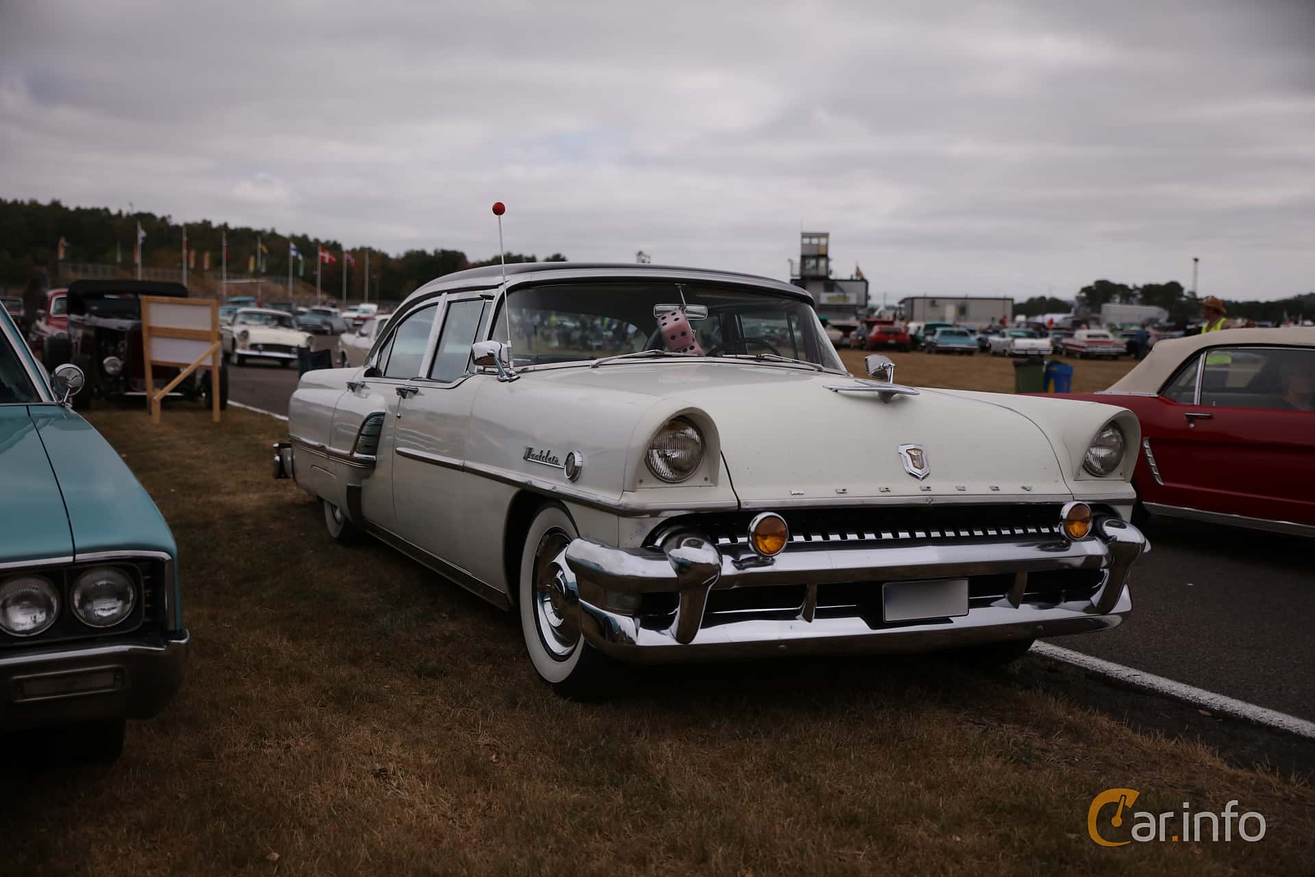 Mercury Montclair Sedan 4.8 V8 Automatic, 198hp, 1955