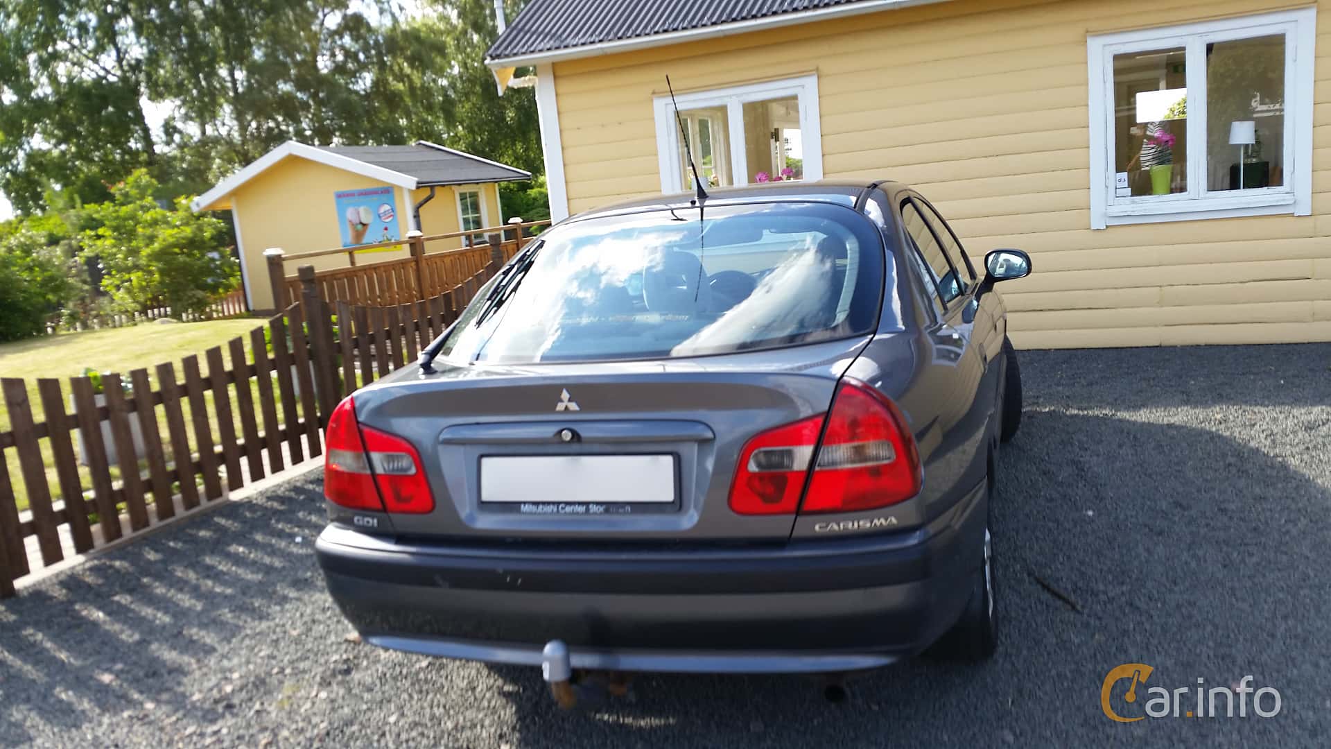 Mitsubishi Carisma 1.8 Manual, 122hp, 2002