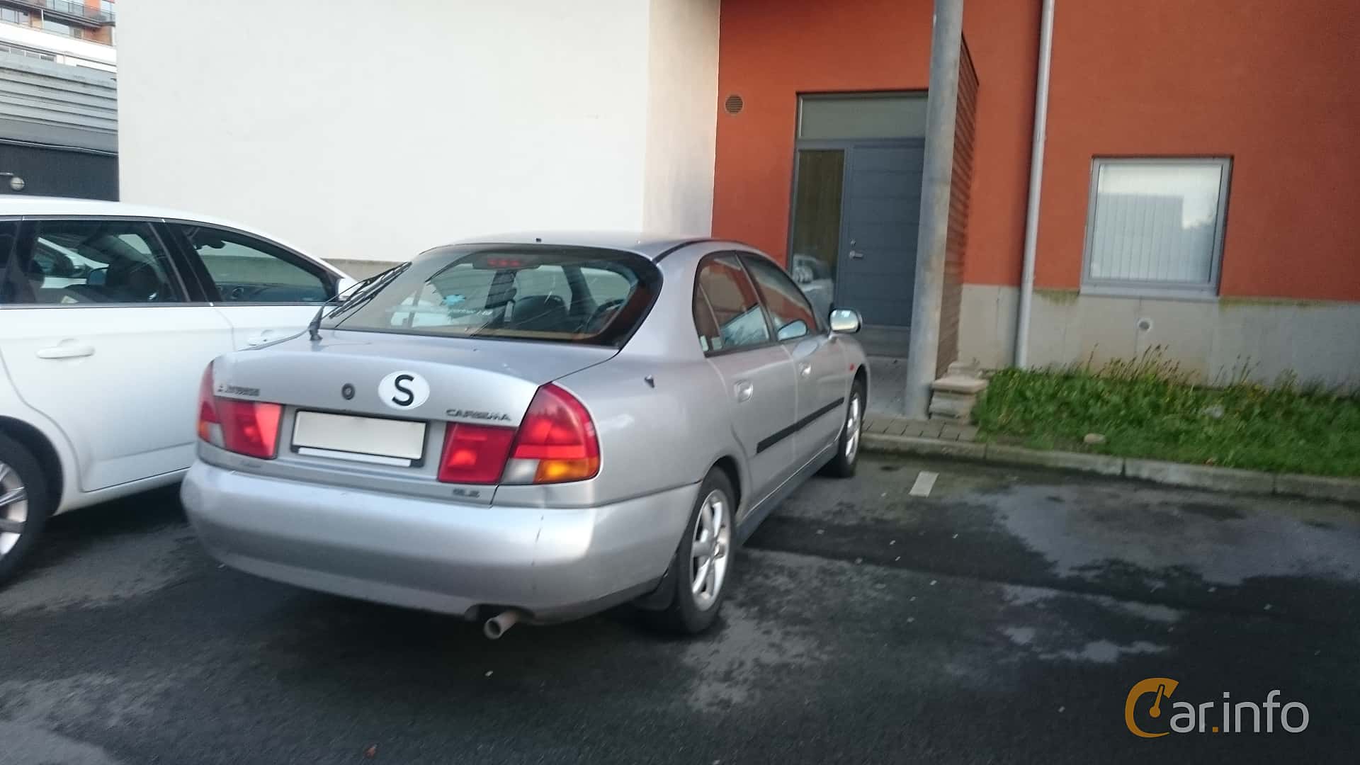Mitsubishi Carisma Hatchback generation DA1A 1.8 Manual, 5-speed