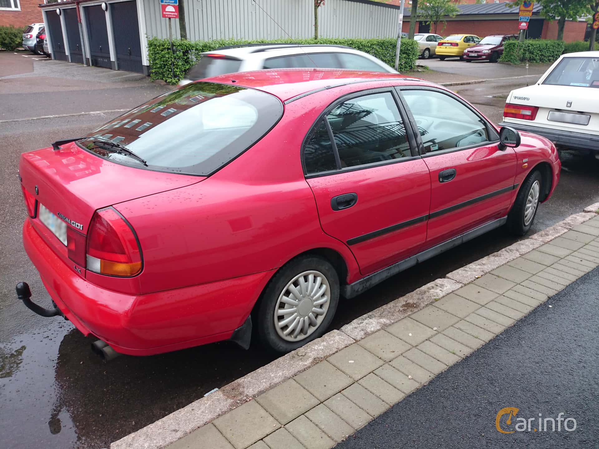 Mitsubishi Carisma Hatchback generation DA1A 1.8