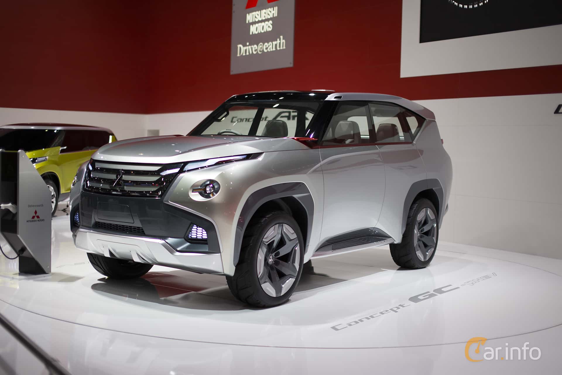 Mitsubishi GC-PHEV 3.0 V6 4x4  435hp, 2014