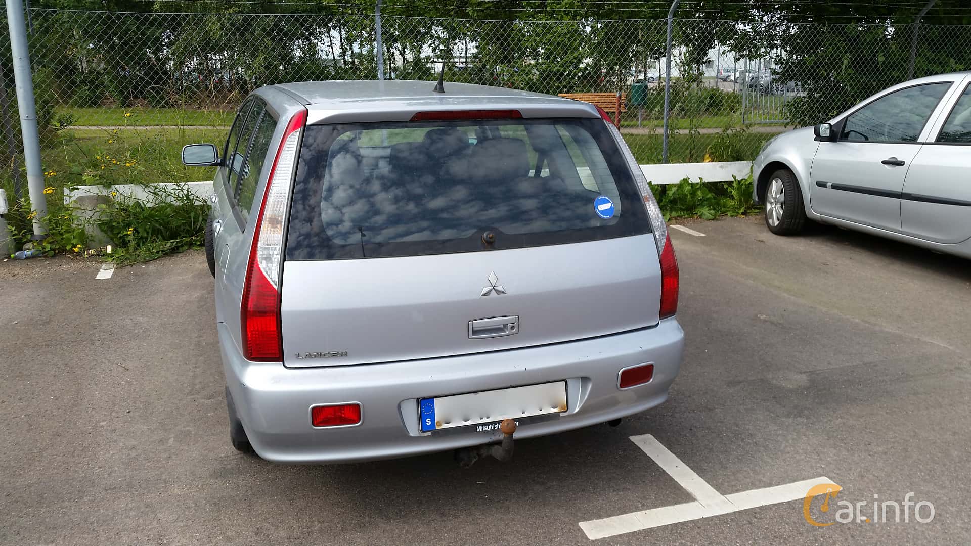 Mitsubishi Lancer Wagon 1.6 Manual, 98hp, 2003