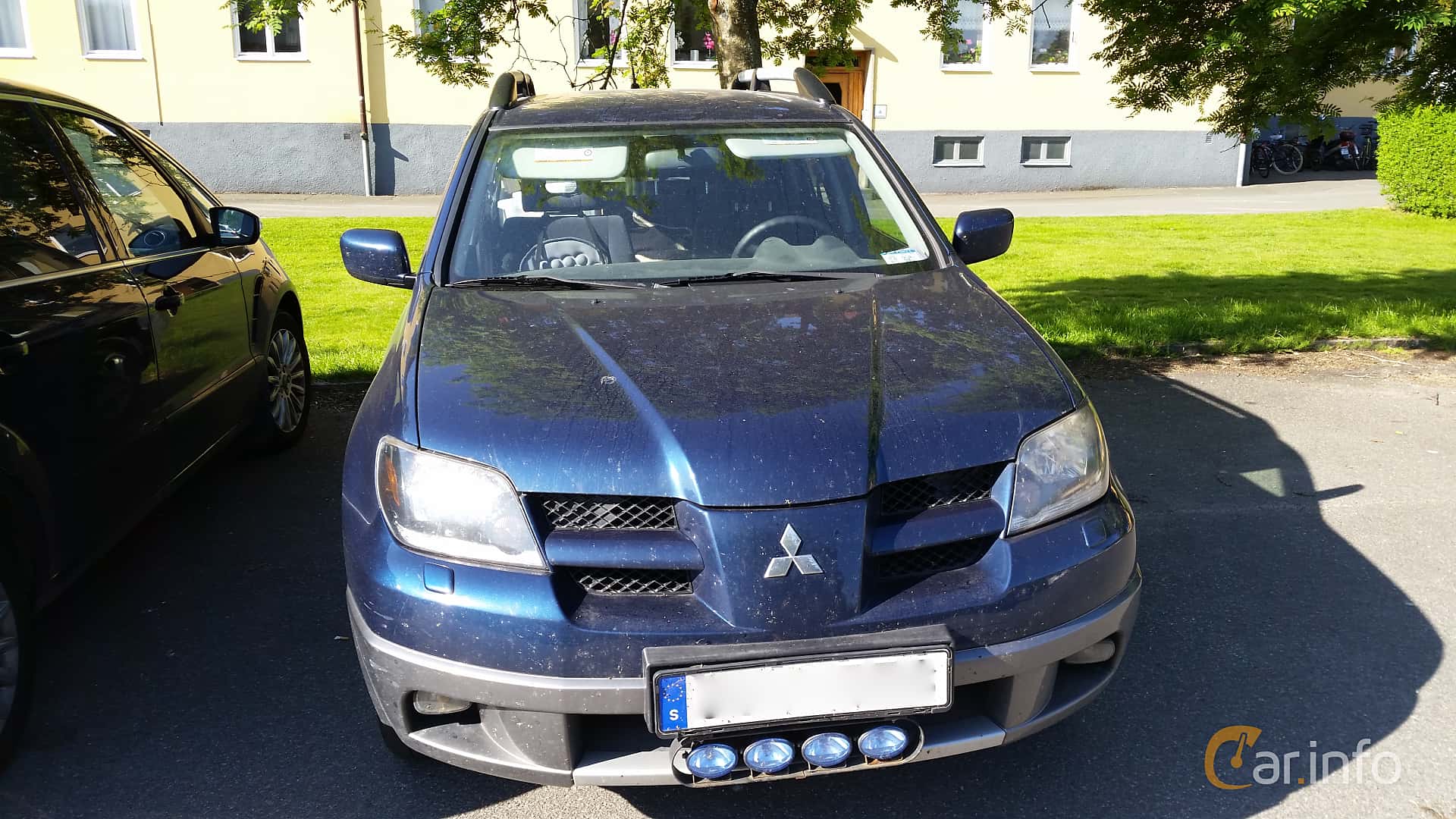 Mitsubishi Outlander 2.4 4WD Semi-Automatic, 160hp, 2004