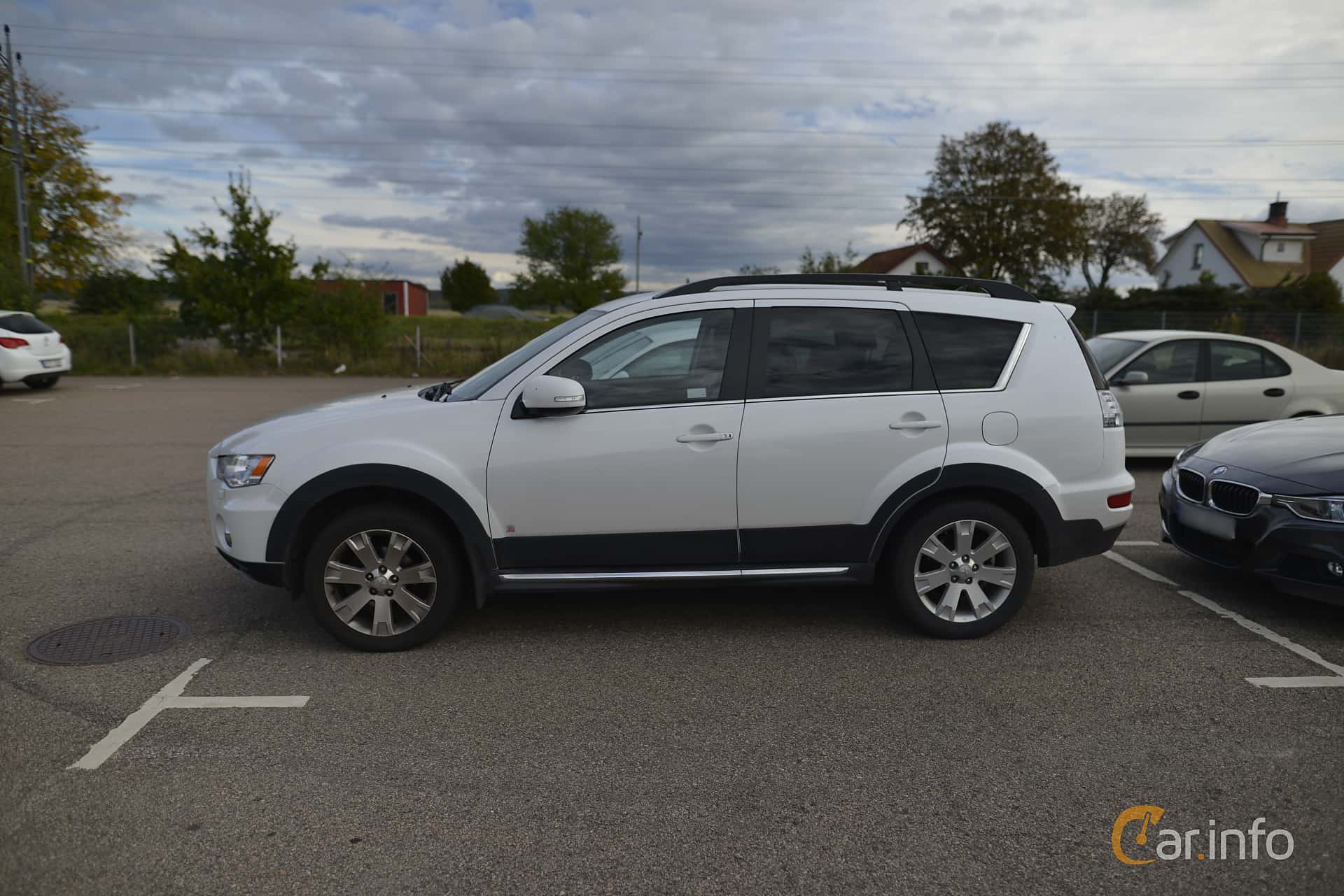 Mitsubishi Outlander 2.0  Manual, 147hp, 2013