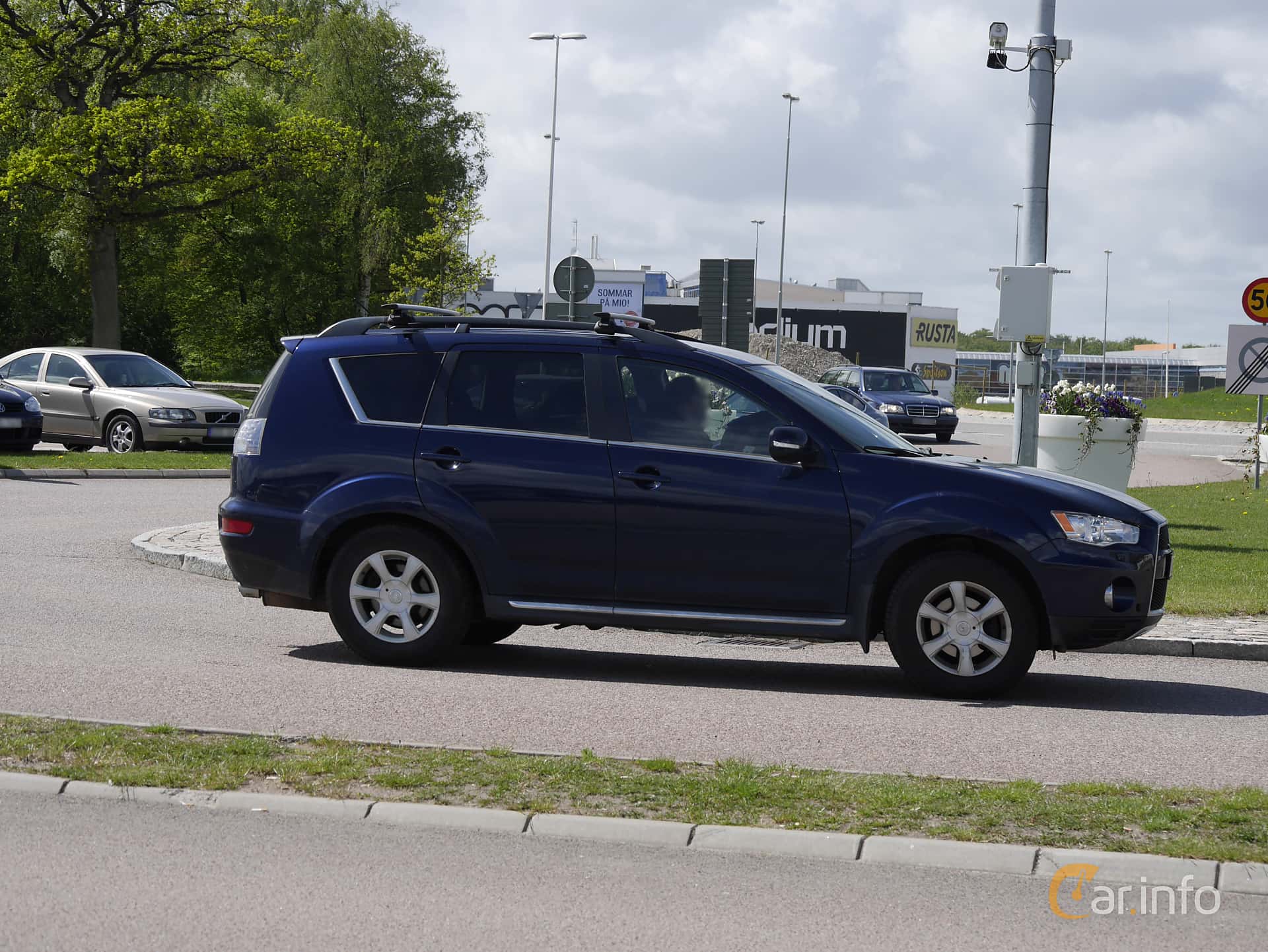 Mitsubishi Outlander 2.4 4WD Manual, 170hp, 2013