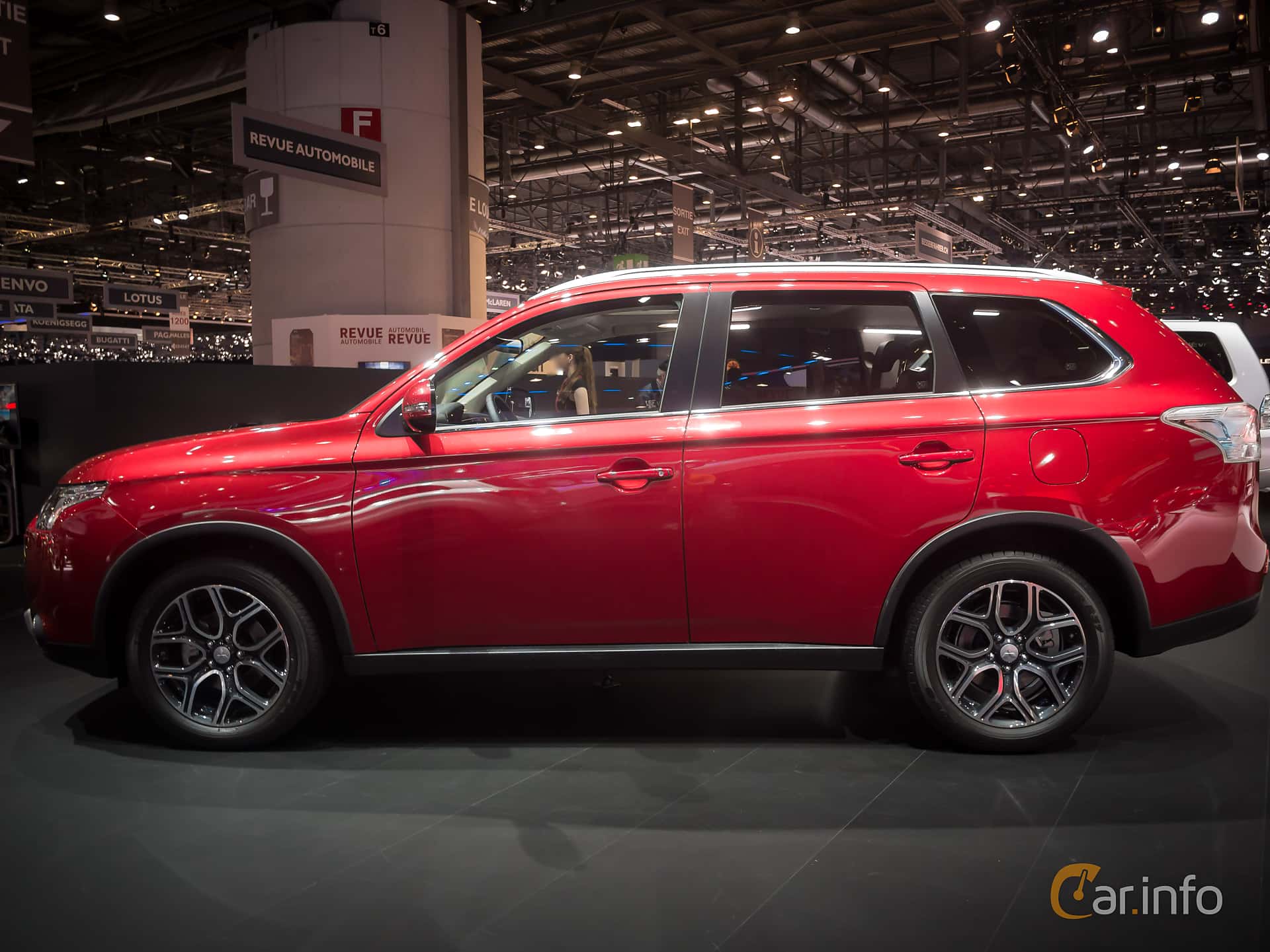 Mitsubishi Outlander 2.2 Di-D 4WD Manual, 150hp, 2015