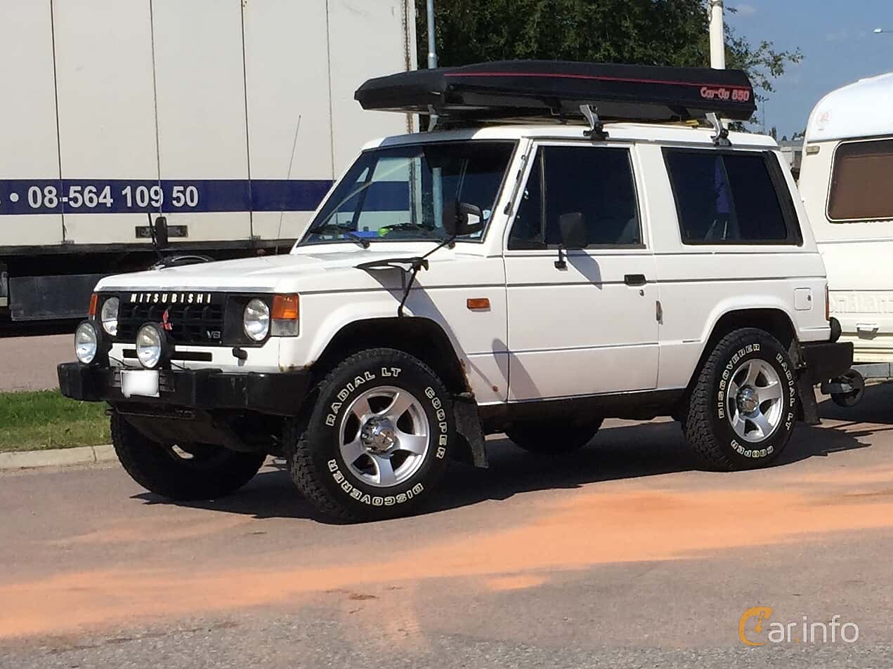 Mitsubishi Pajero 3-door 2.5 TD 4WD Automatic, 84hp, 1990