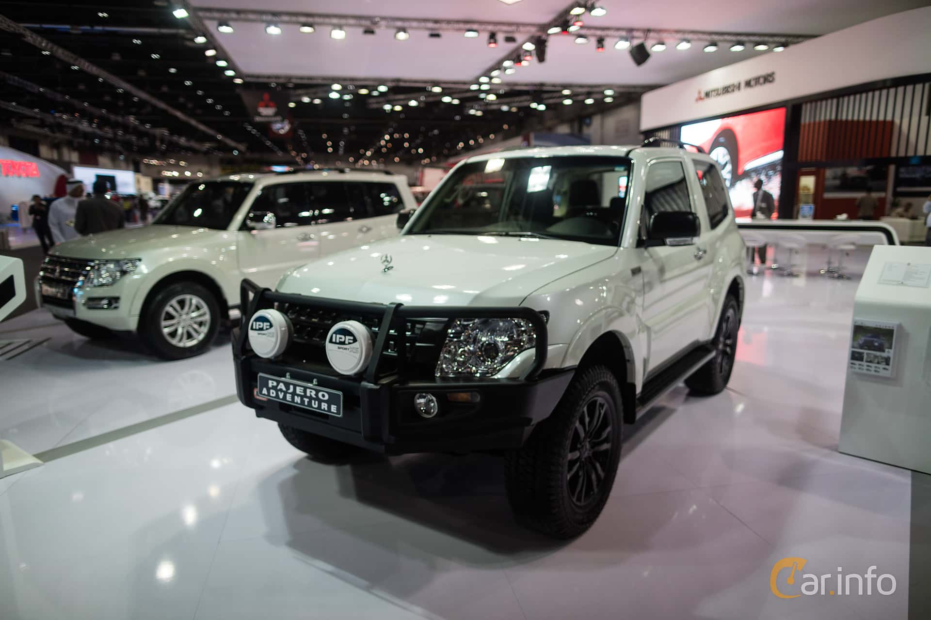 Mitsubishi Pajero 3-door 3.8 V6 4WD Automatic, 248hp, 2015