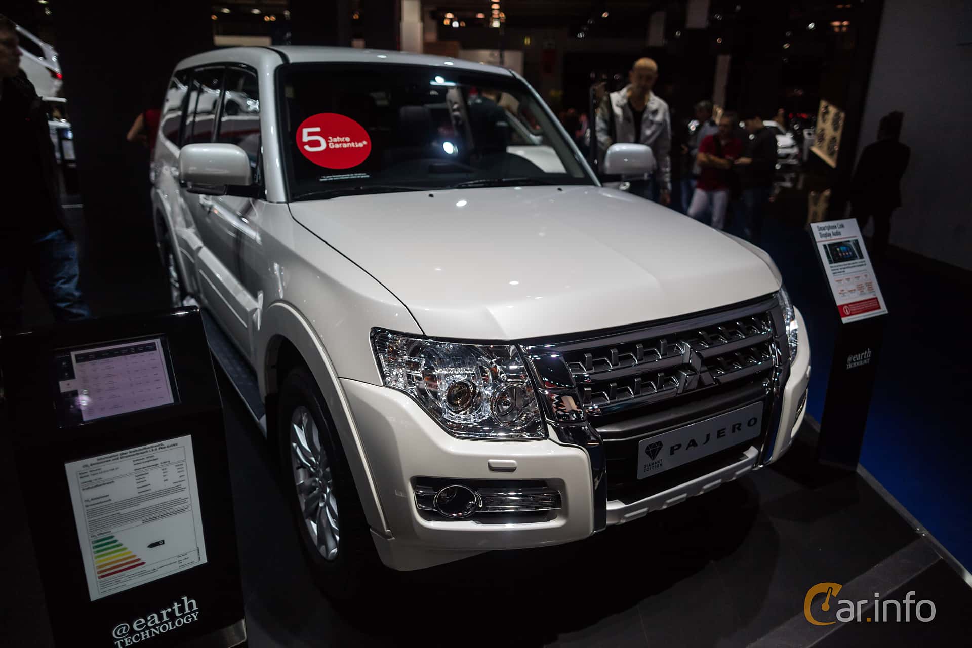 Mitsubishi Pajero 3-door generation V80 2nd Facelift 3.2 Di-D 4WD Automatic, 5-speed