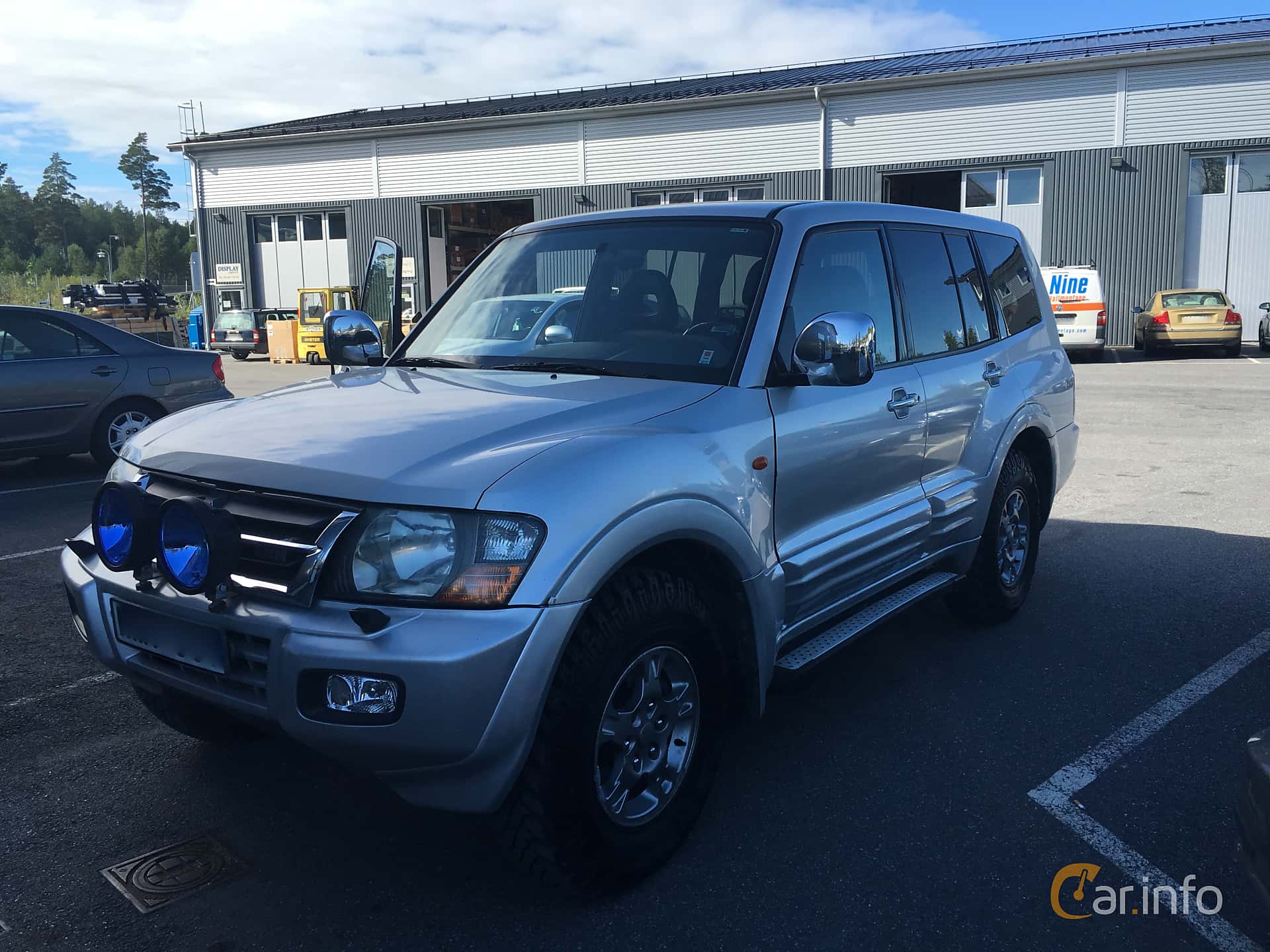 Mitsubishi Pajero 5-door 3.0 V6 4WD Manual, 181hp, 2007
