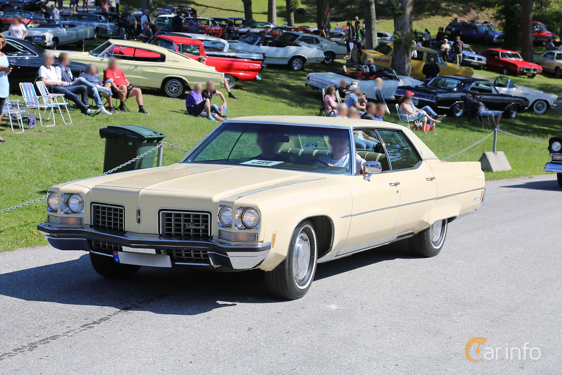 Oldsmobile Ninety-Eight Sedan 7.5 V8 Hydra-Matic, 228hp, 1972