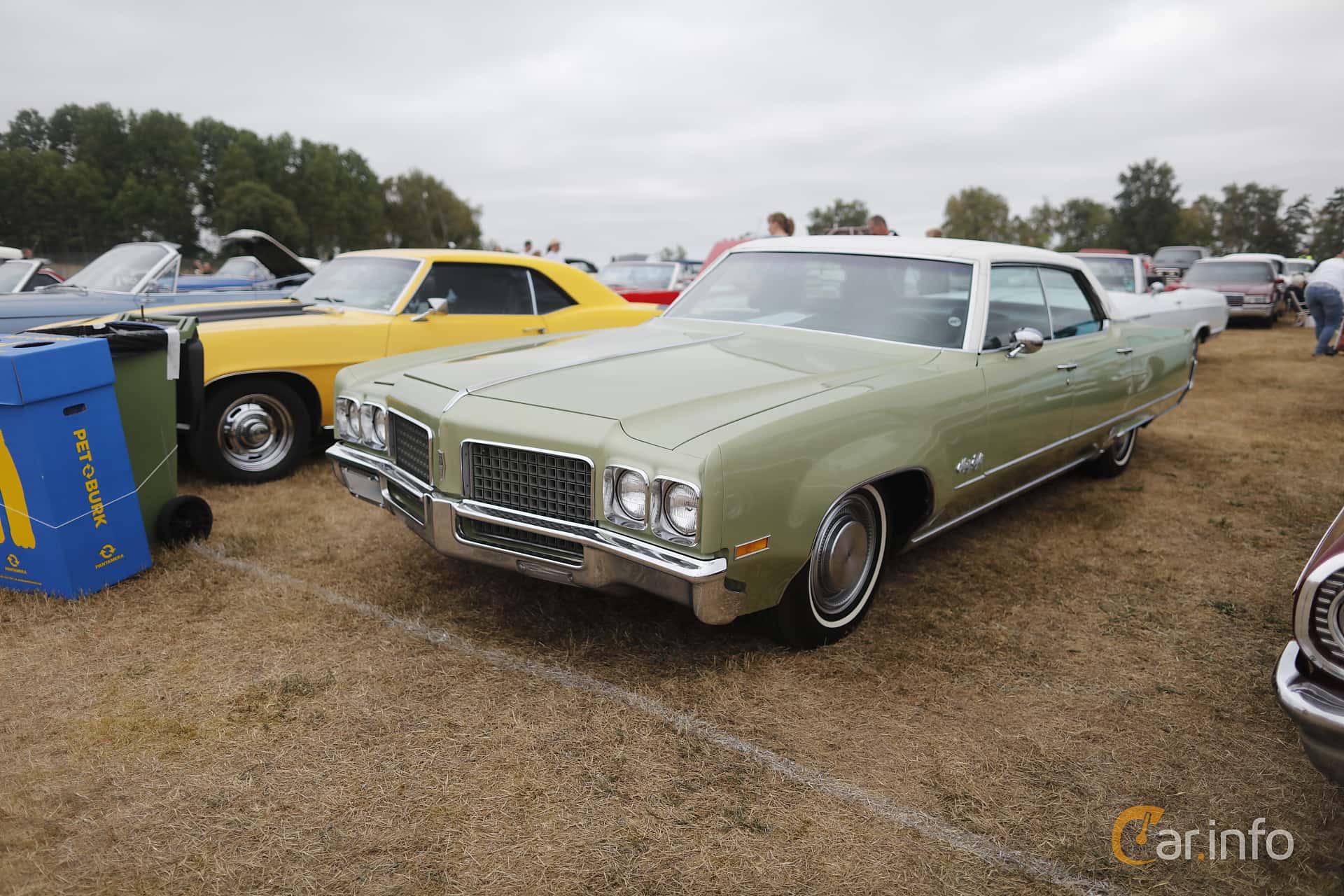 Oldsmobile Ninety-Eight Holiday Sedan 7.5 V8 Hydra-Matic, 370hp, 1970