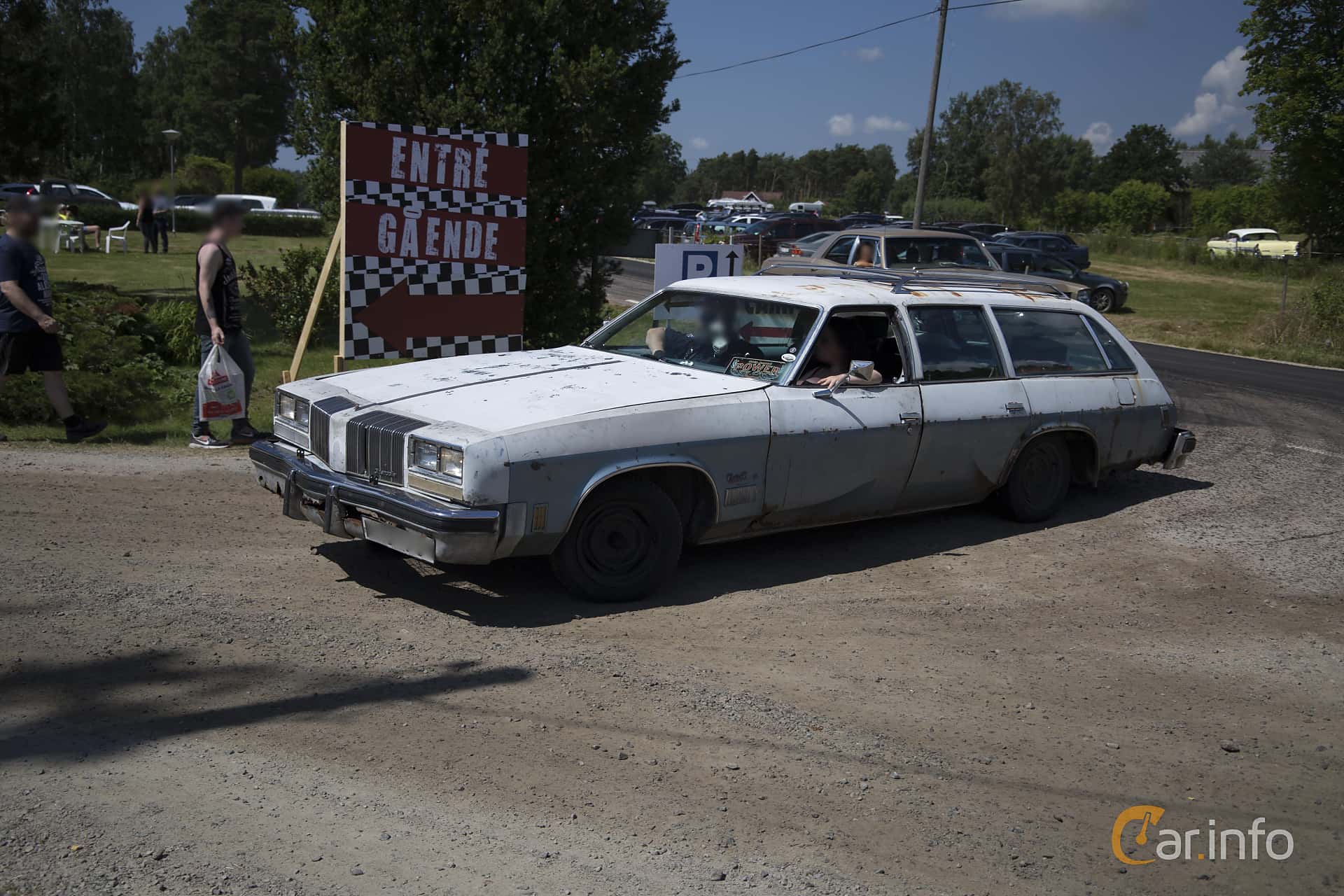 Oldsmobile Cutlass Supreme Cruiser 6.6 V8 Hydra-Matic, 188hp, 1977