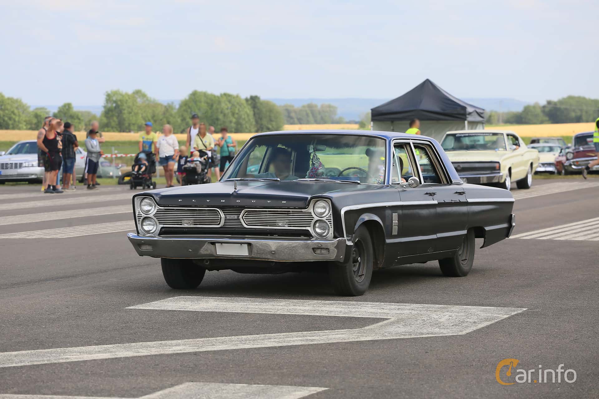 Plymouth Fury III 4-door Sedan 5.2 V8 Manual, 233hp, 1966