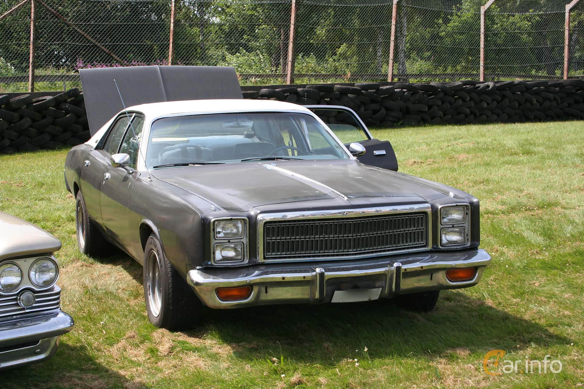 Plymouth Fury Sedan 5.2 V8 TorqueFlite, 3-speed