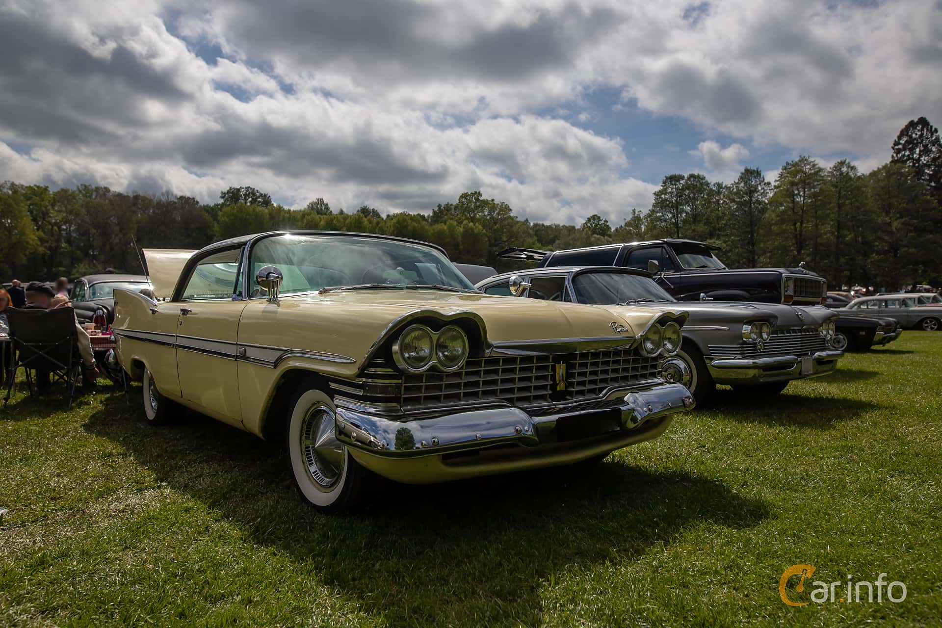 Plymouth Fury 4-door Hardtop 5.9 V8 TorqueFlite, 309hp, 1959
