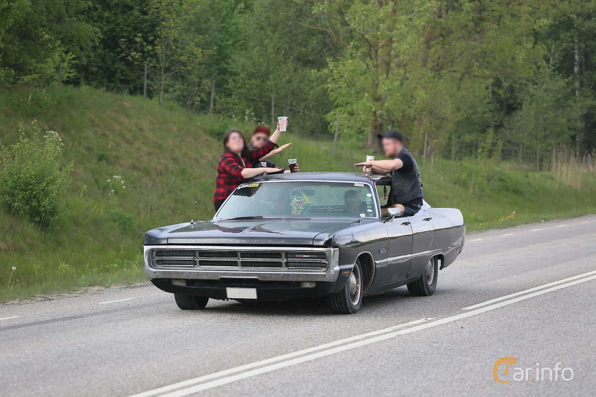 Plymouth Fury III 4-door Hardtop 6.3 V8 Manual, 305hp, 1971