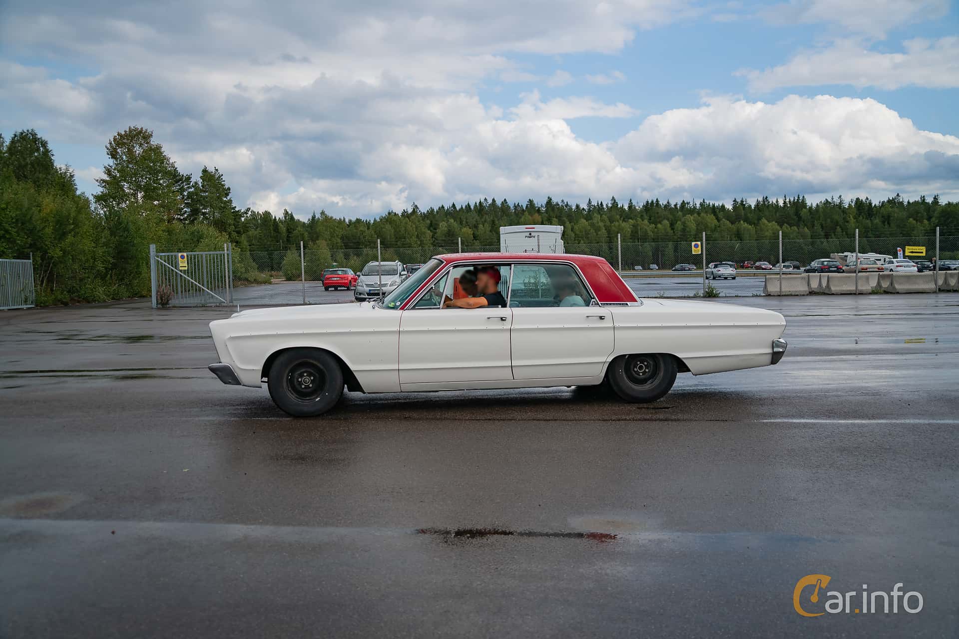 Plymouth VIP 4-door Hardtop 6.3 V8 Manual, 329hp, 1966