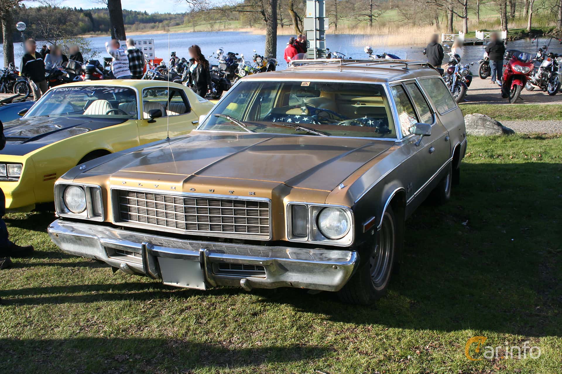 Plymouth Gran Fury 2-seat Station Wagon 1st Generation 6.6 V8 TorqueFlite, 3-speed