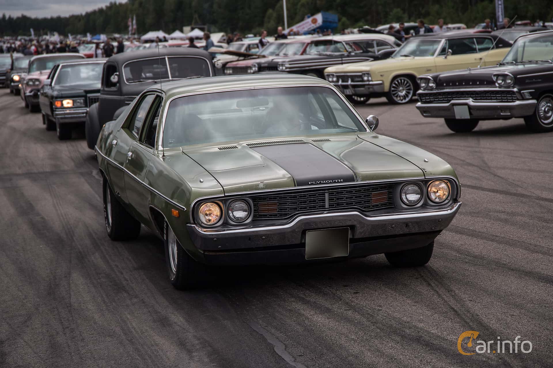 Plymouth Satellite Brougham Sedan 6.3 V8 305hp, 1971