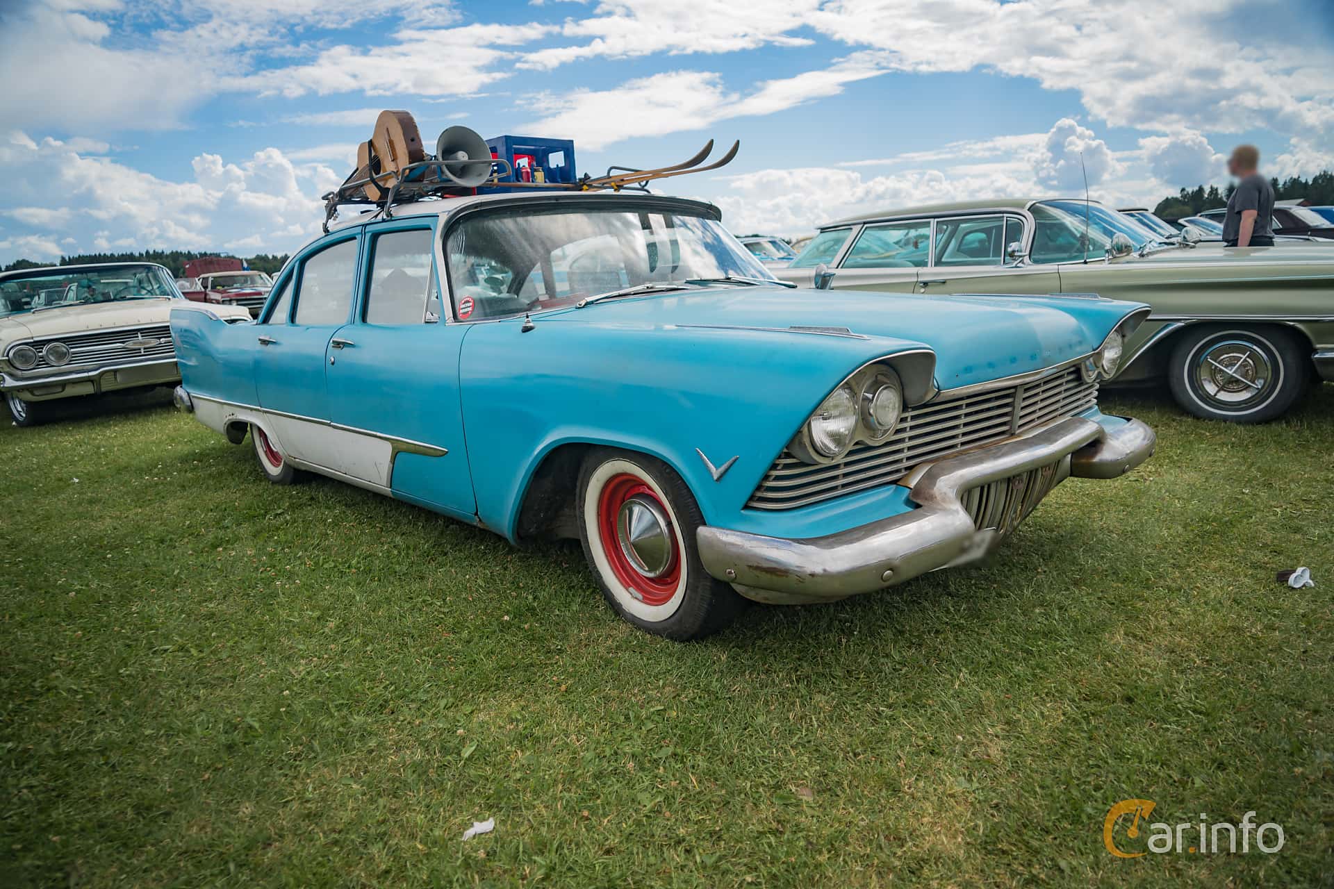 Plymouth Savoy 4-door Sedan 4.9 V8 Manual, 218hp, 1957