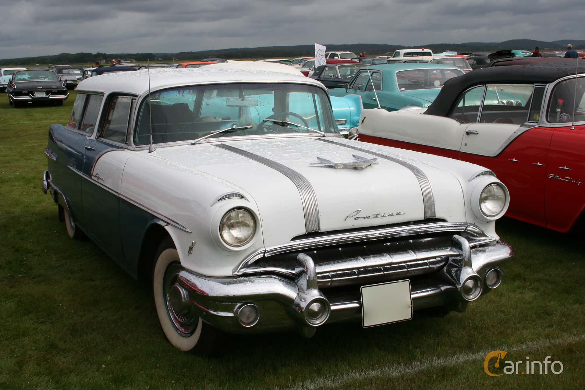 Pontiac Chieftain 2-door Safari 5.2 V8 Hydra-Matic, 208hp, 1956